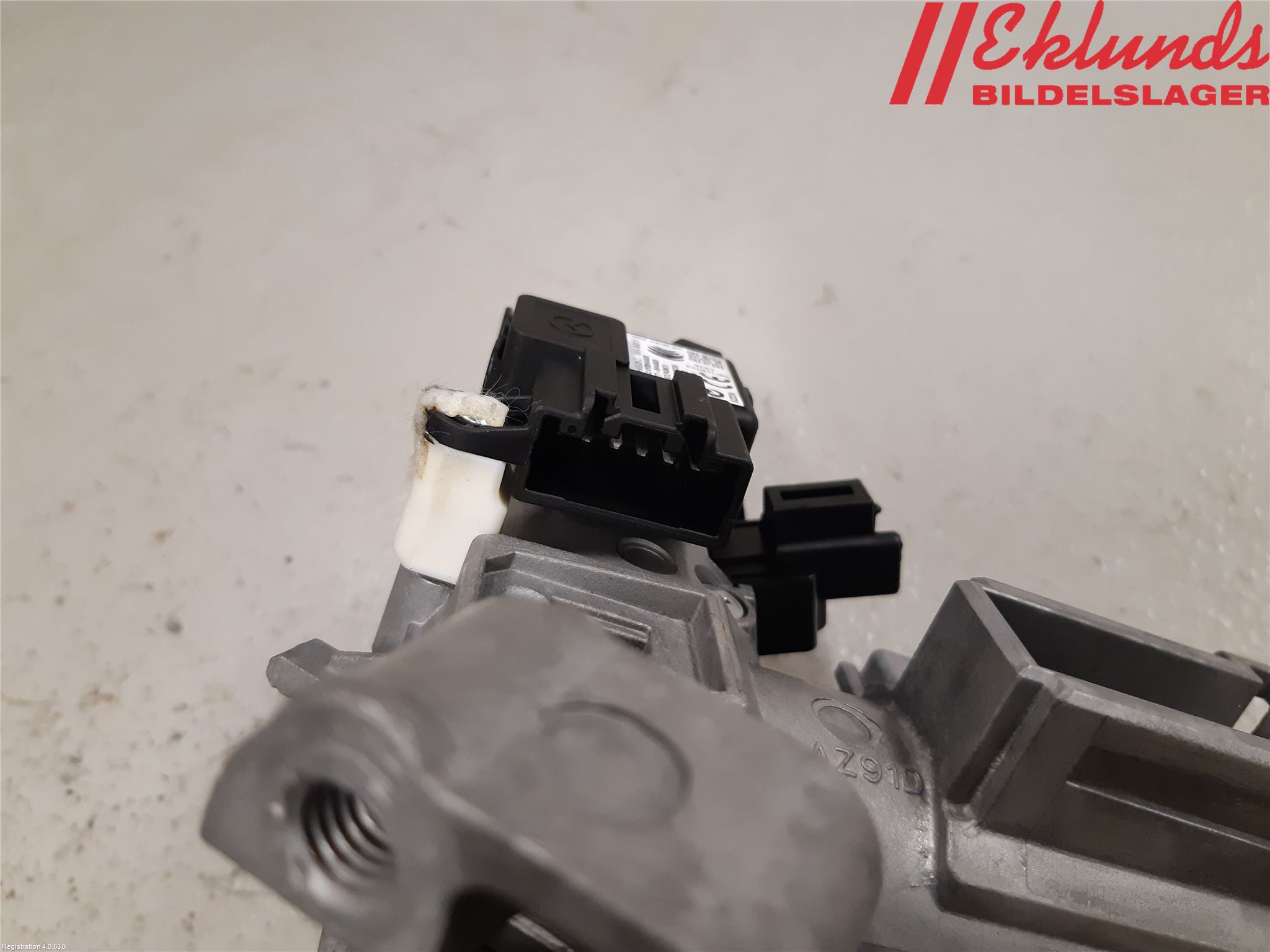 Mazda 2 (DE) 08-15 Tändlås