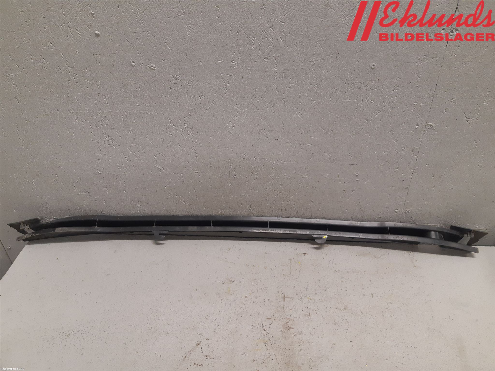 Volvo V70 14-16 Stötfsidostycke Mellanlägg