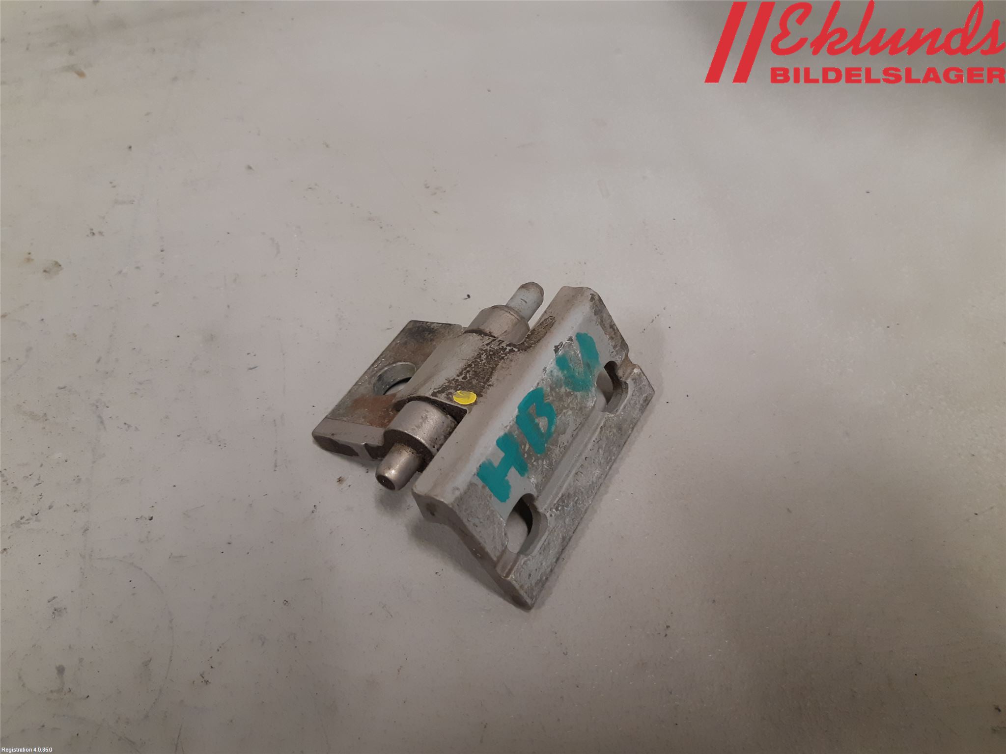 Volvo V70 00-04 Dörrgångjärn