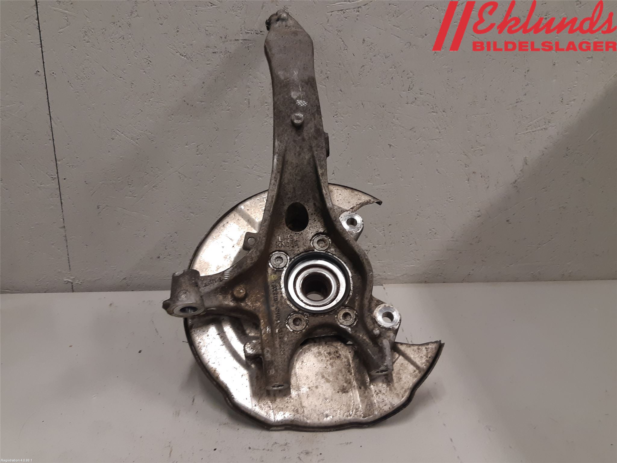 Volvo V90 17->> Styrspindel Lagerhus Vä