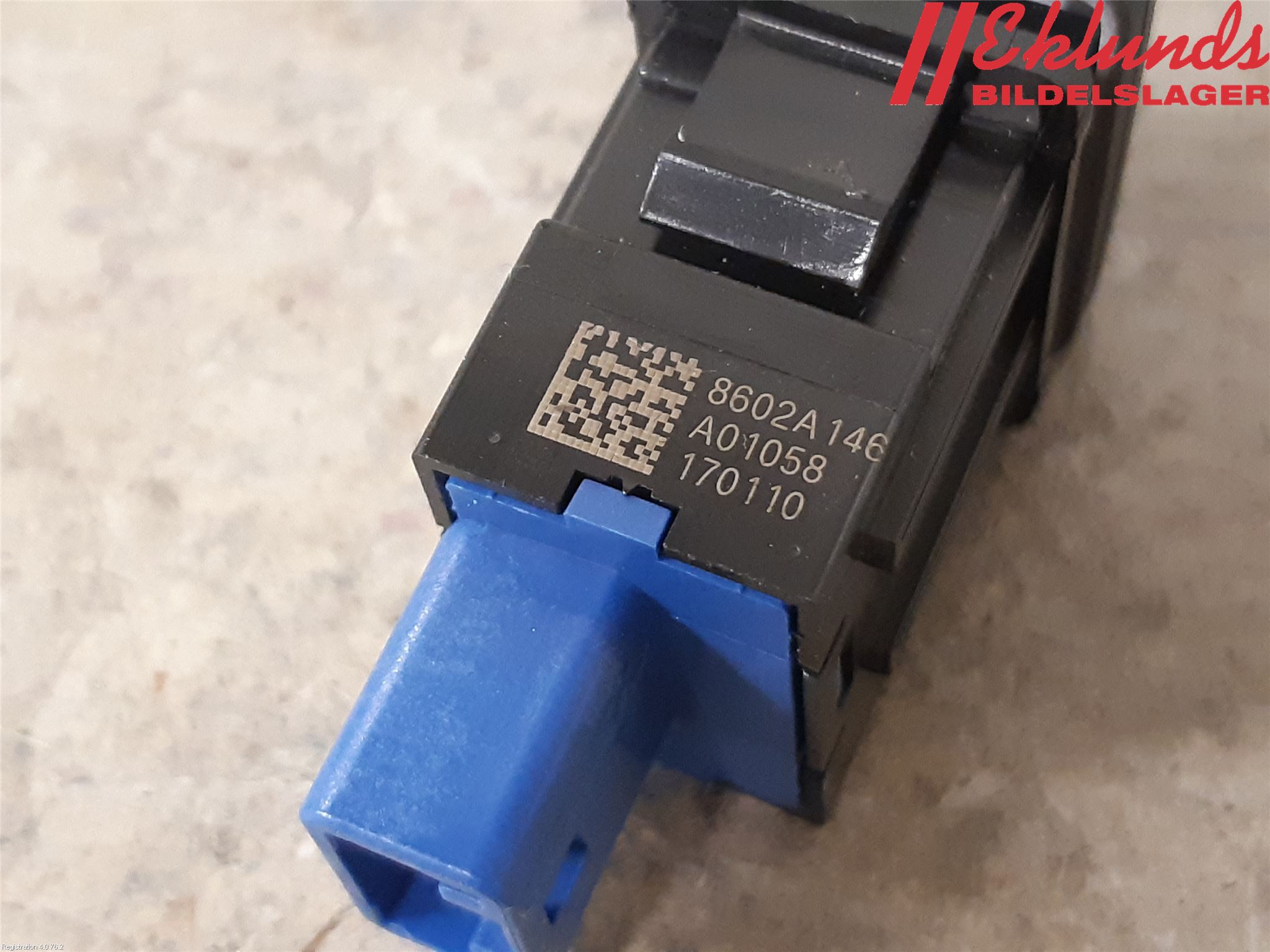 Mitsubishi OUTLANDER 13-21 Strömställare Antisladd