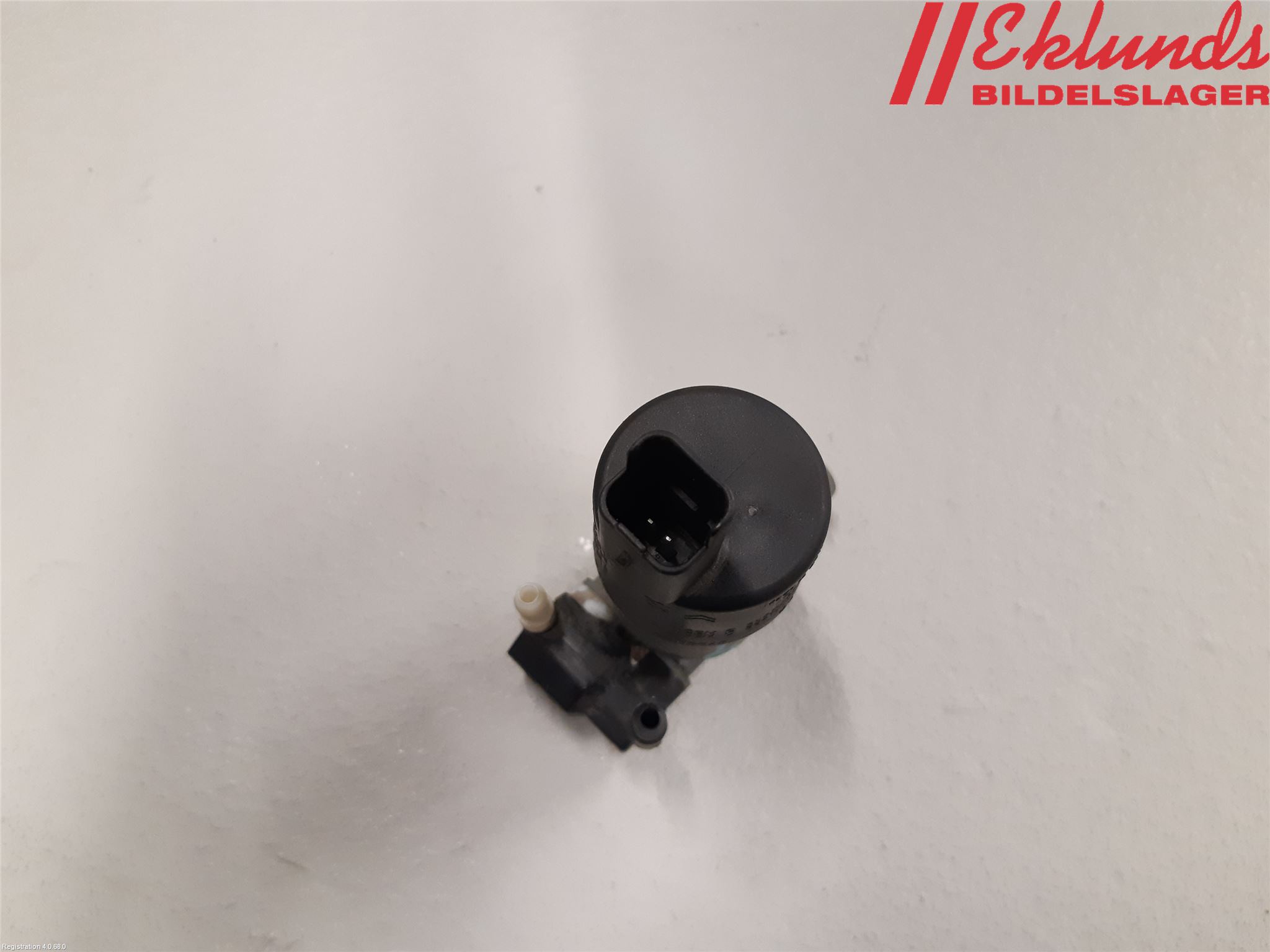 Nissan MICRA 11-16 Spolarpump Vindruta