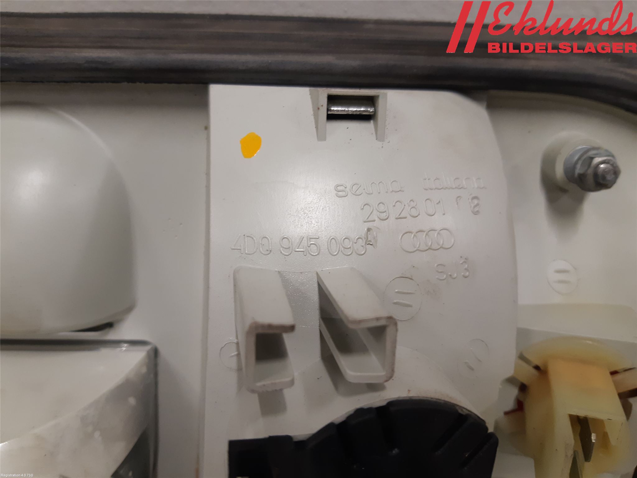 Audi A8/S8 4D 94-02 Bakljus Lucka Vä