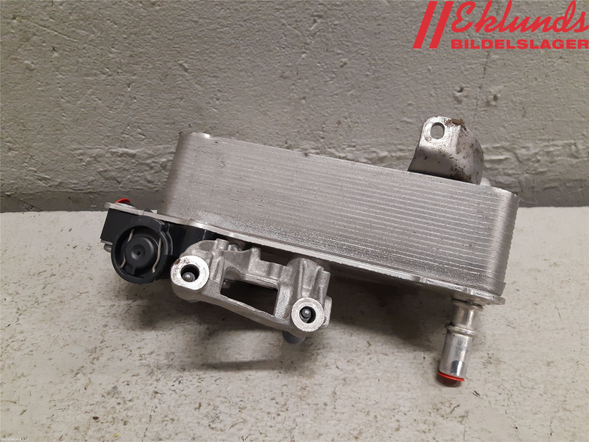 BMW 5 G30/G31/F90 17-23 Oljekylare Automat