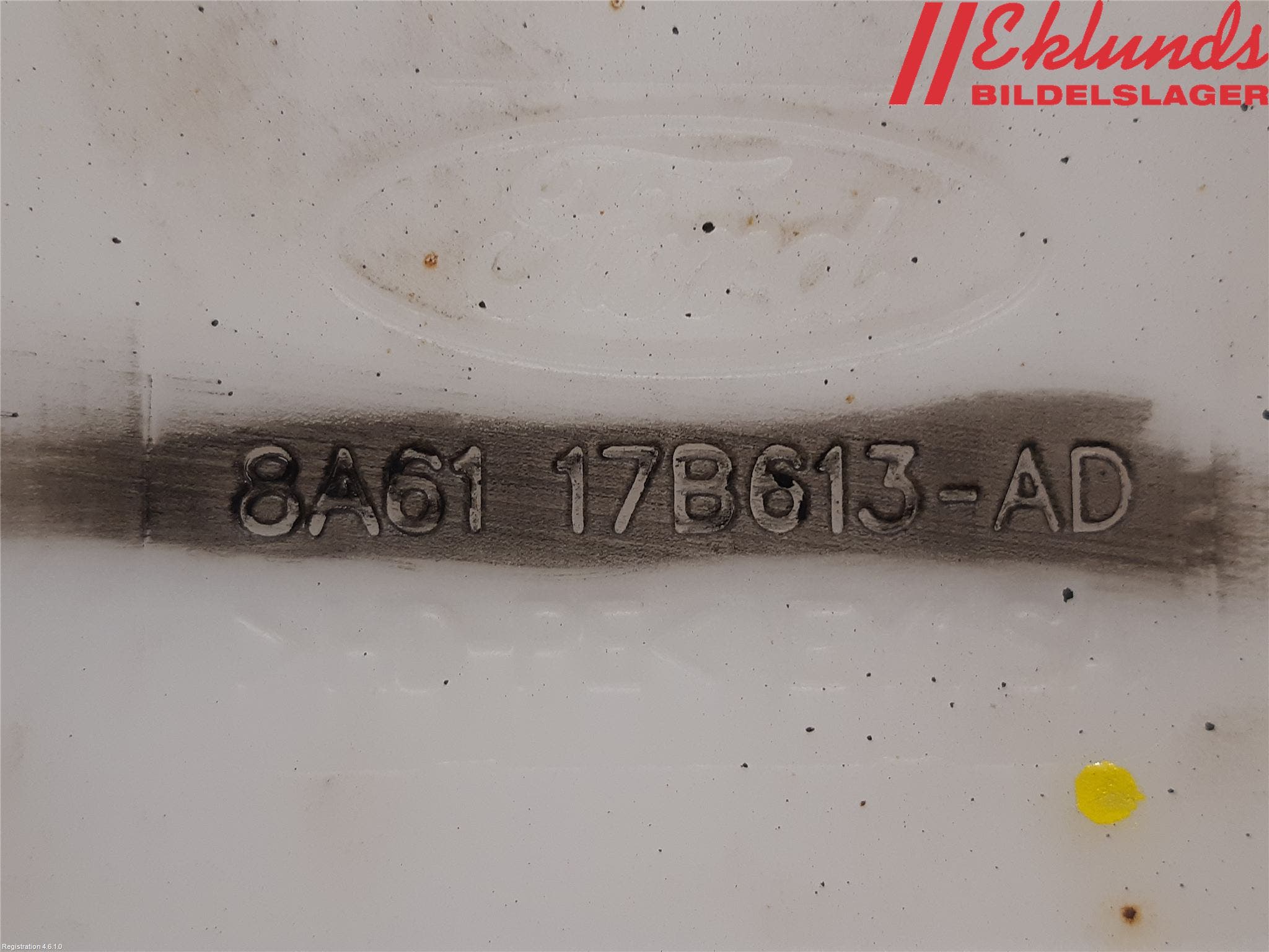 Ford FIESTA 09-12 Spolartank Vindruta