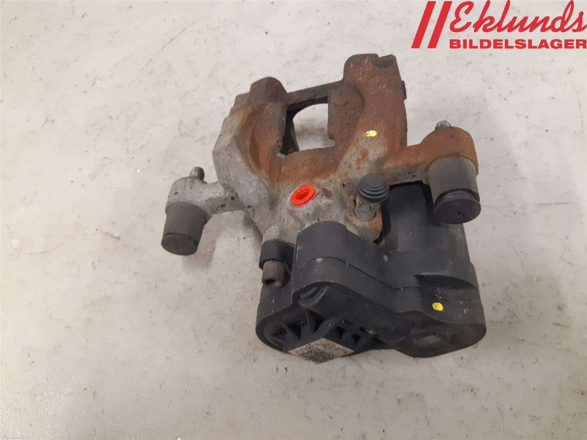 Skoda SUPERB 16-24 Bromsok Bak Höger