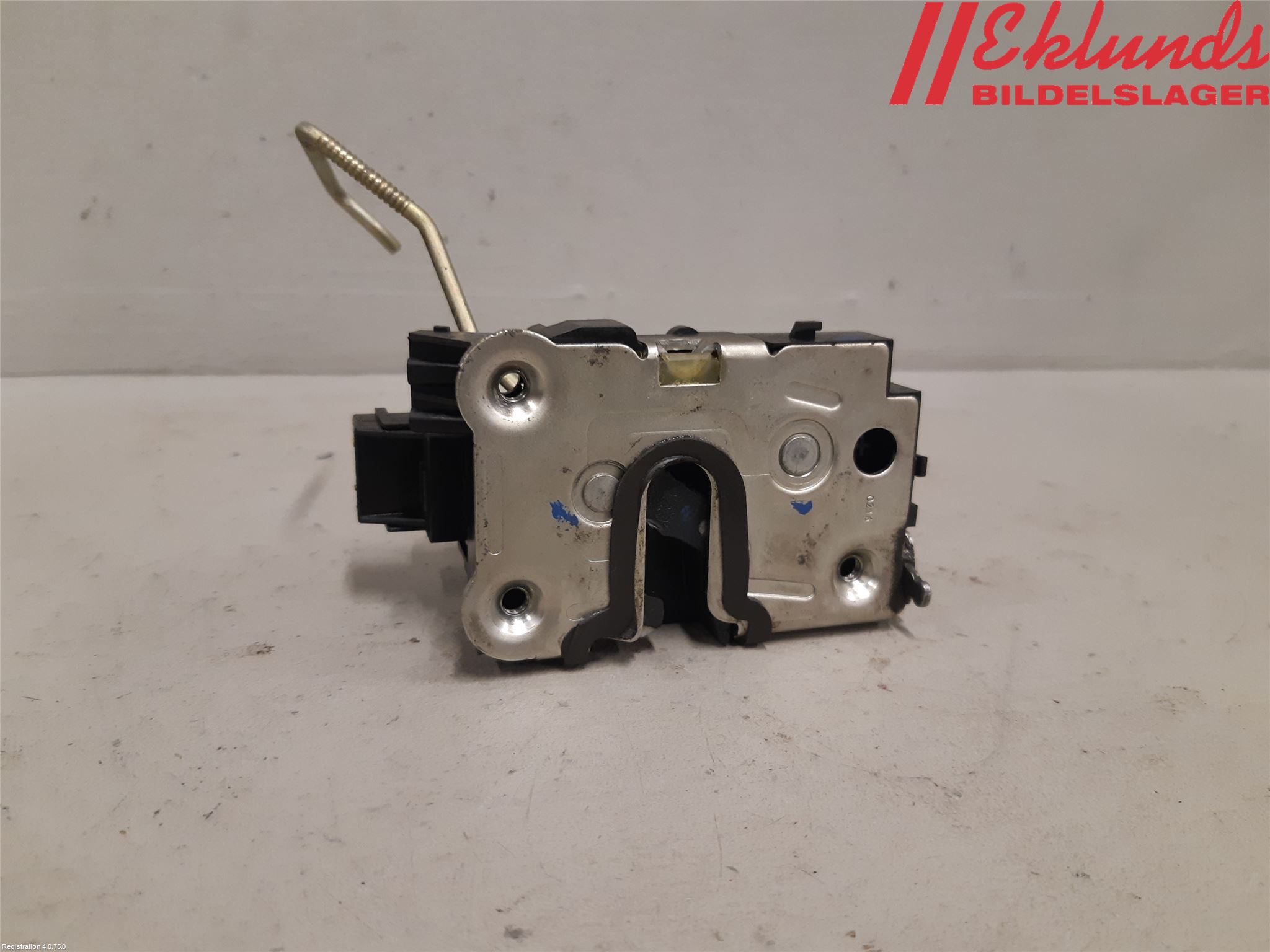 Dacia DUSTER 10-17 Låskista-Dörrlås