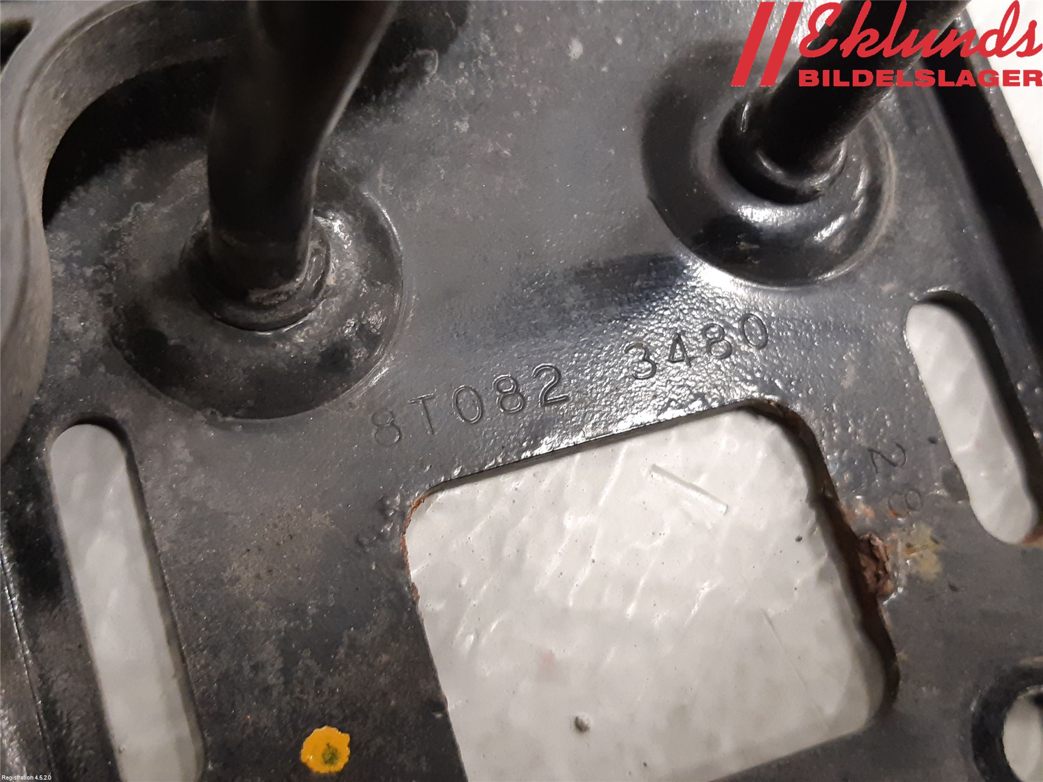 Audi A4/S4 08-11 Huv Spärr