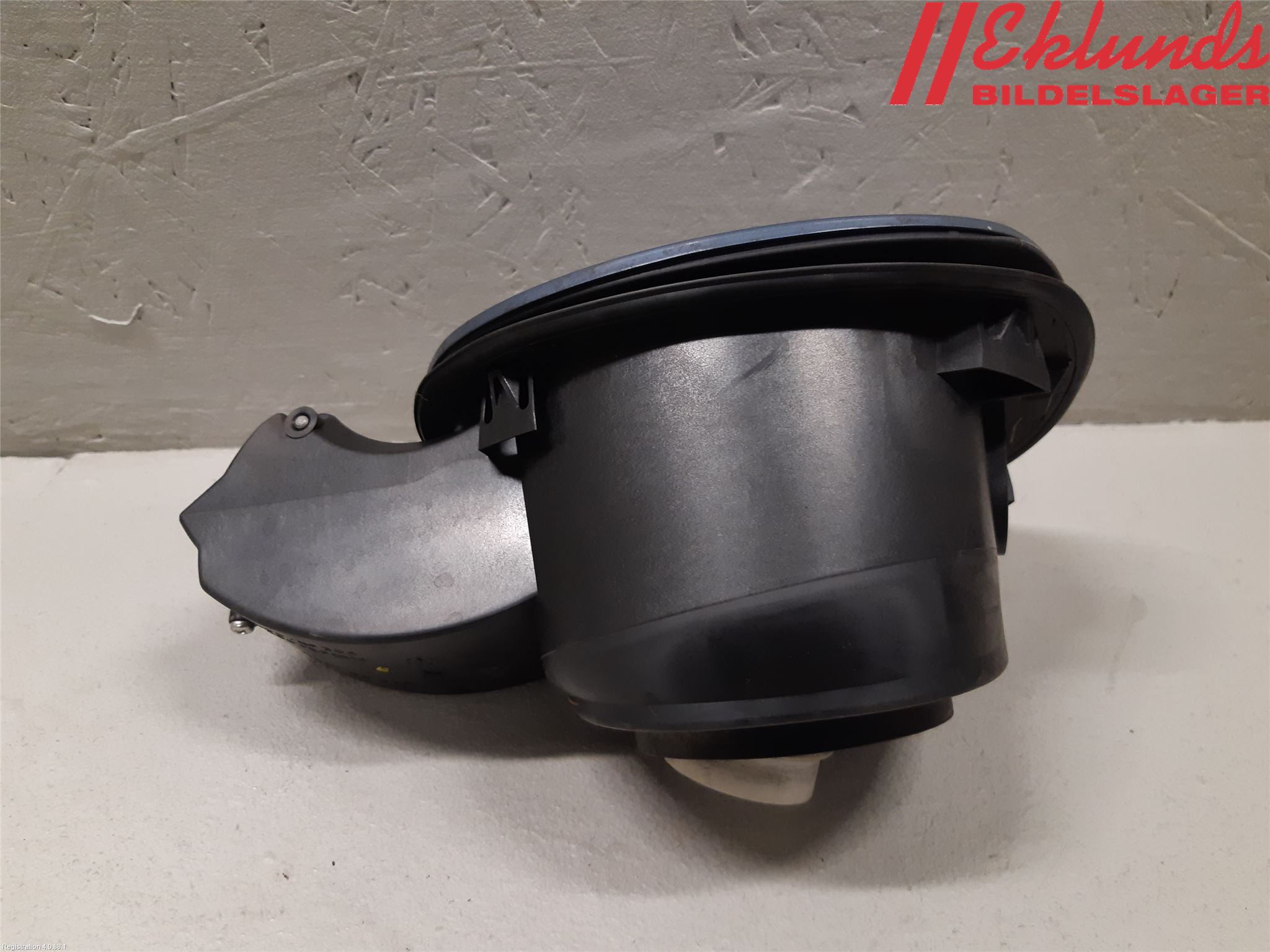 Subaru LEVORG 14-20 Tanklucka