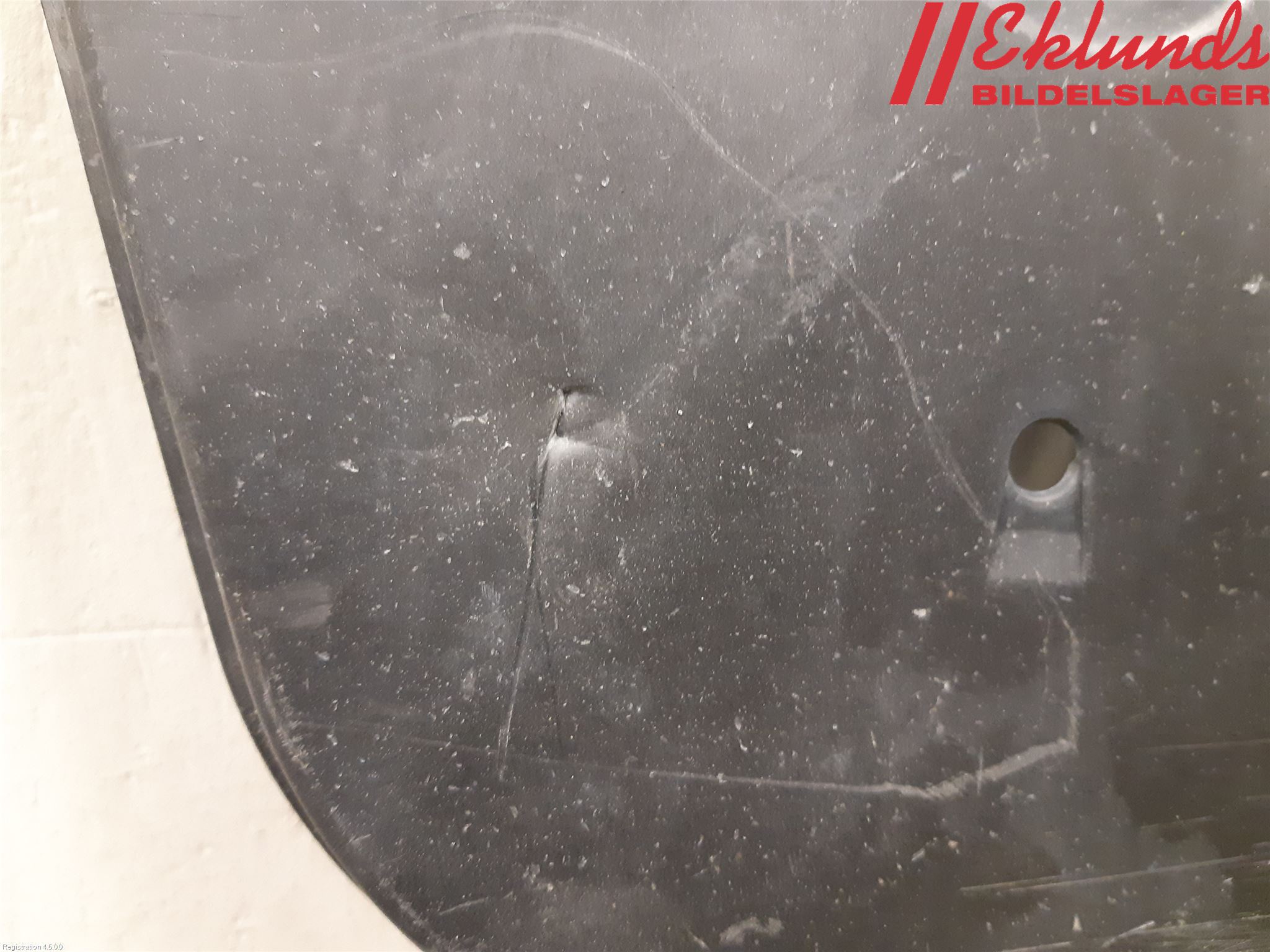 Toyota bZ4X EA10 22- Hasplåt Plåt-Plast
