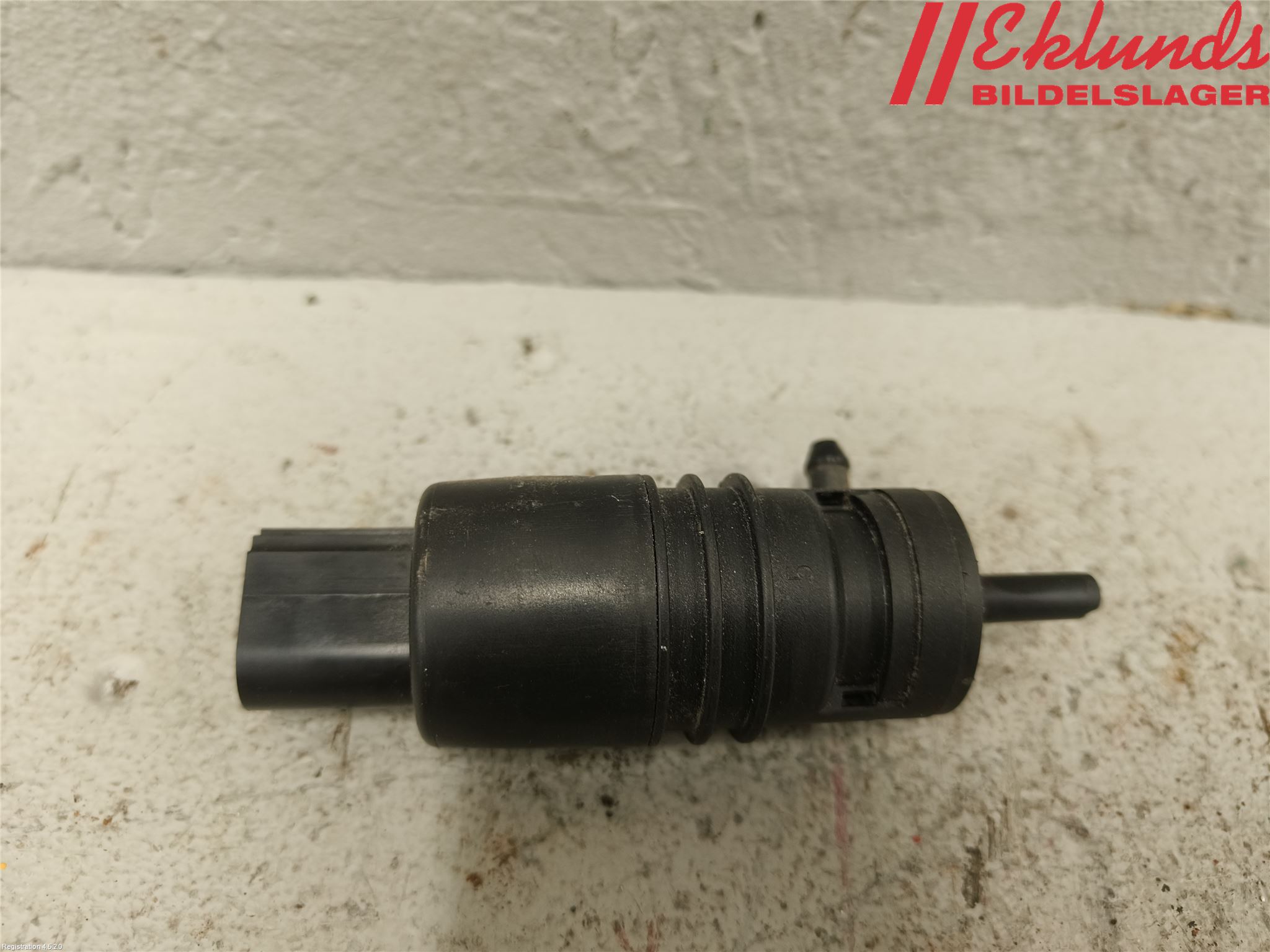 BMW 5 F10/F11/F18 09-17 Spolarpump Vindruta