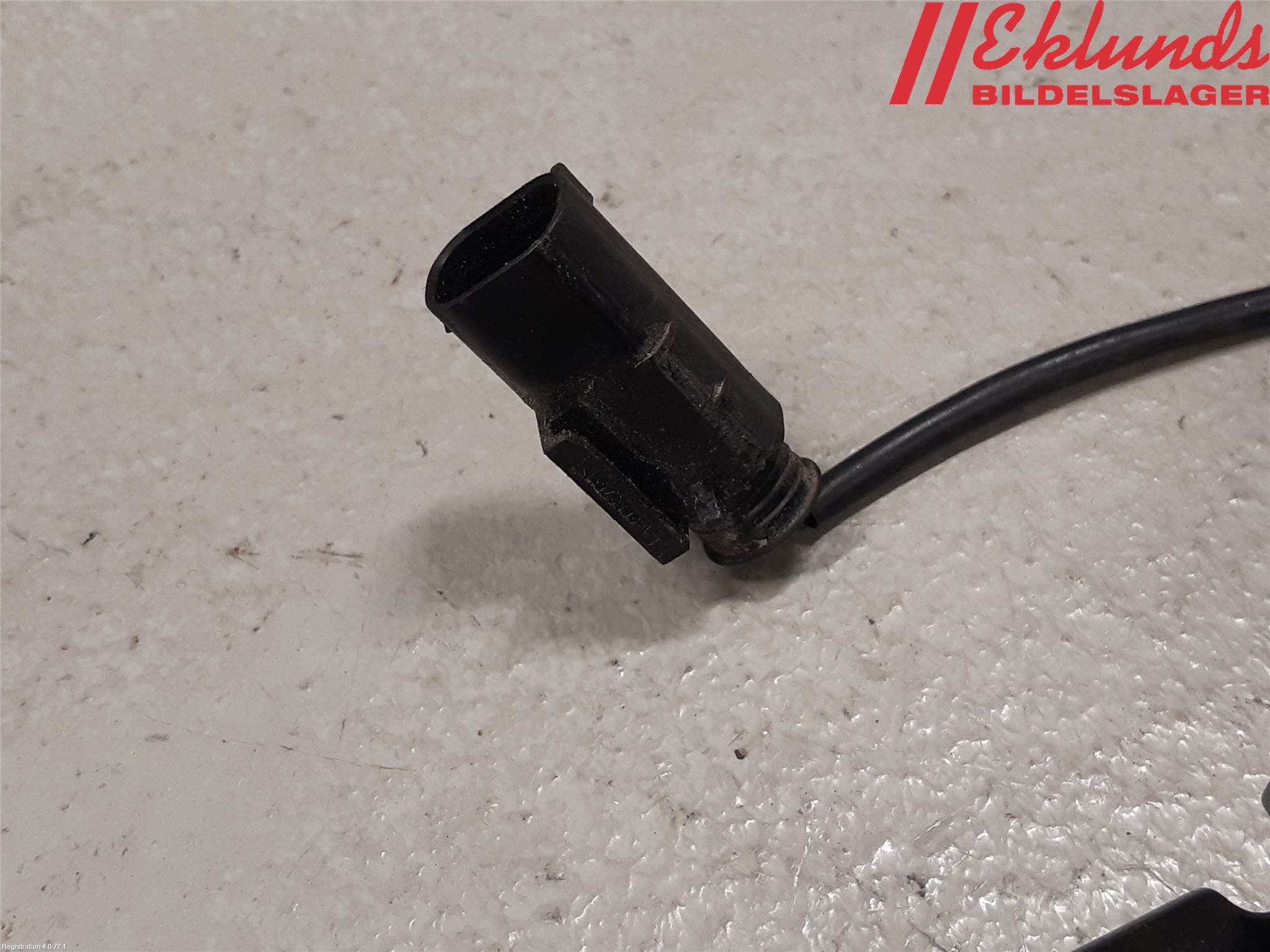 BMW 3 F30/F31/F80 12-19 Huvlås