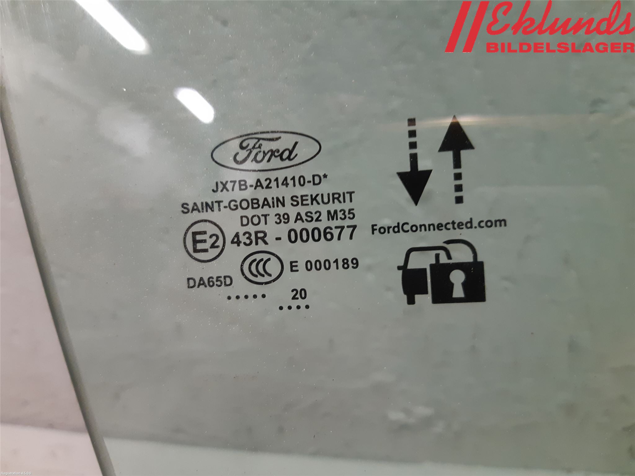 Ford FOCUS 19- Dörruta Fram Höger