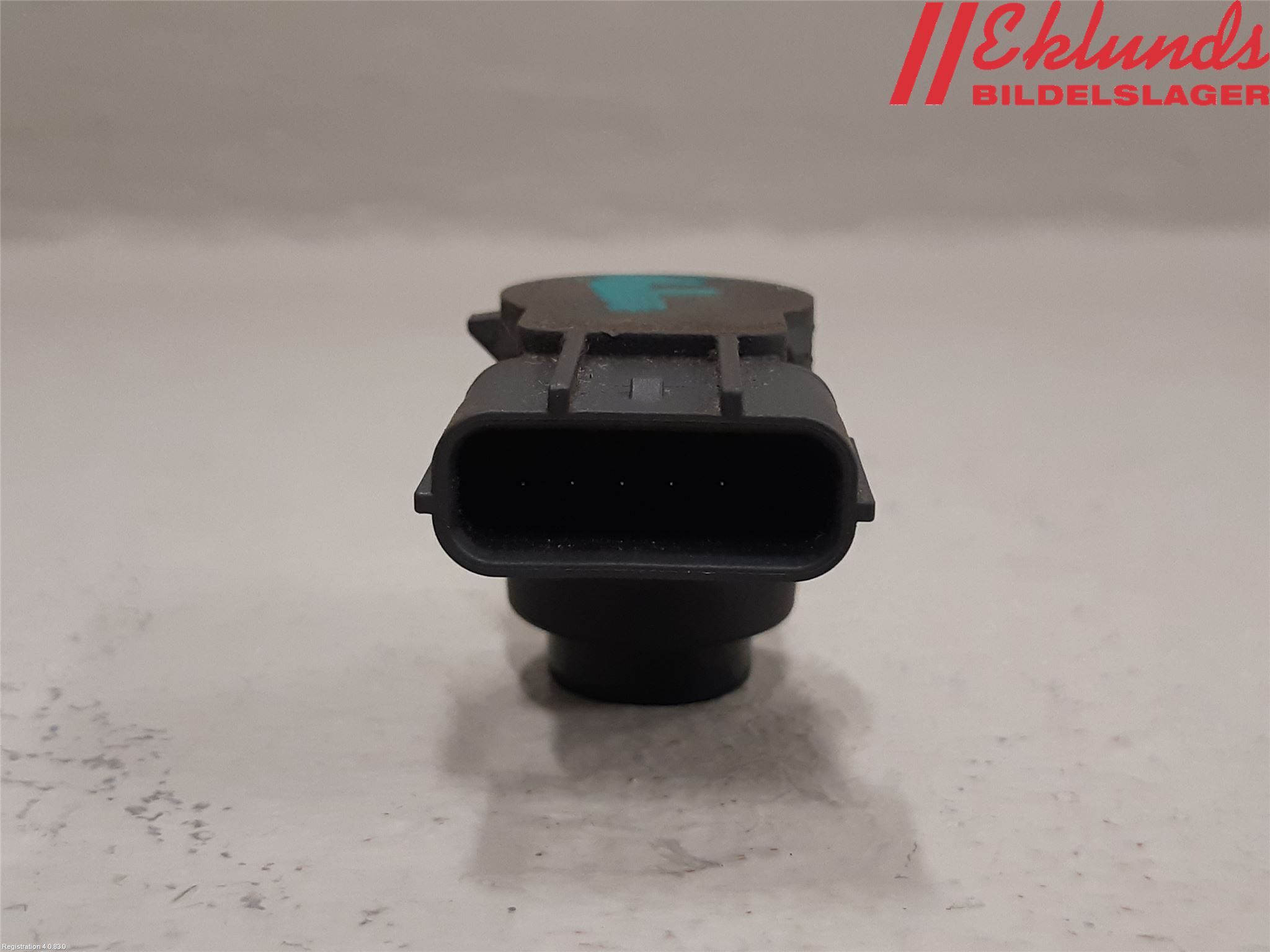 Honda HR-V 15-21 Parkeringshjälp Frontsensor