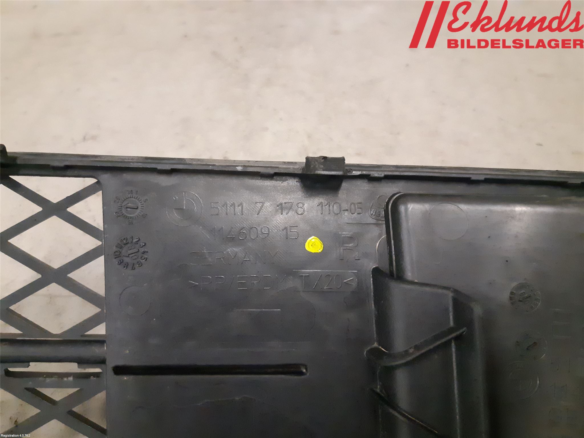 BMW 5 E60/61 Sed/Tou 02-10 Stöt Utfyllnad-List-Grill