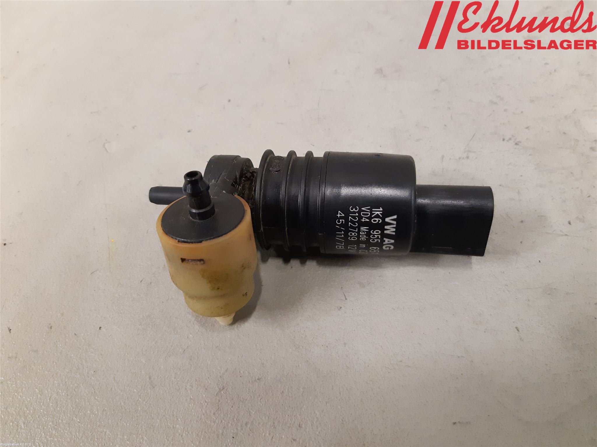 Volkswagen VW PASSAT 11-14 Spolarpump Vindruta