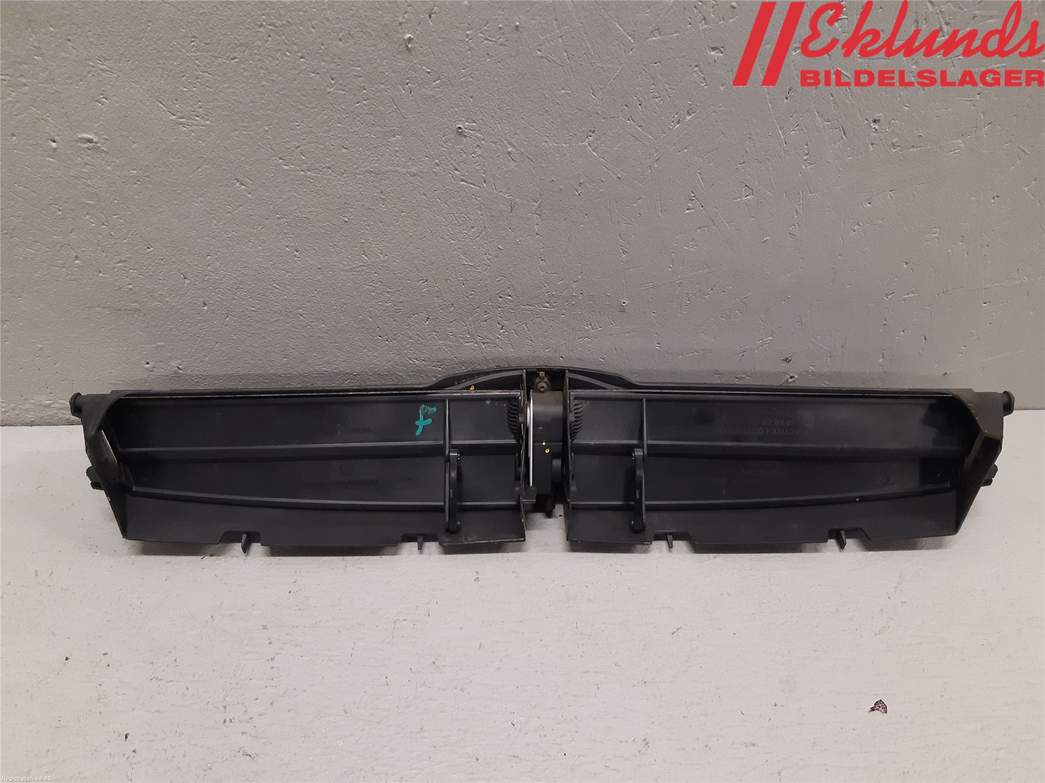 Tesla MODEL X 16- Deflektor Plåt-Plast Kylning