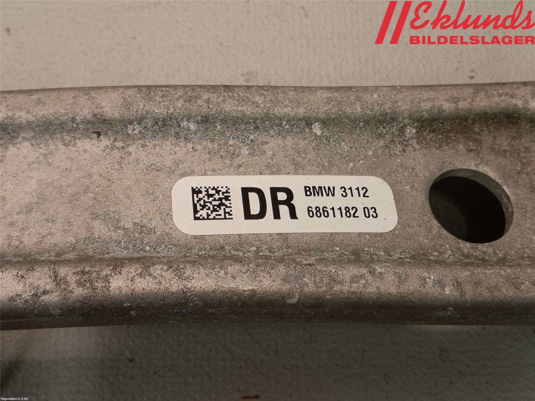 BMW 5 G30/G31/F90 17-23 Bärarm Fram Undre Hö