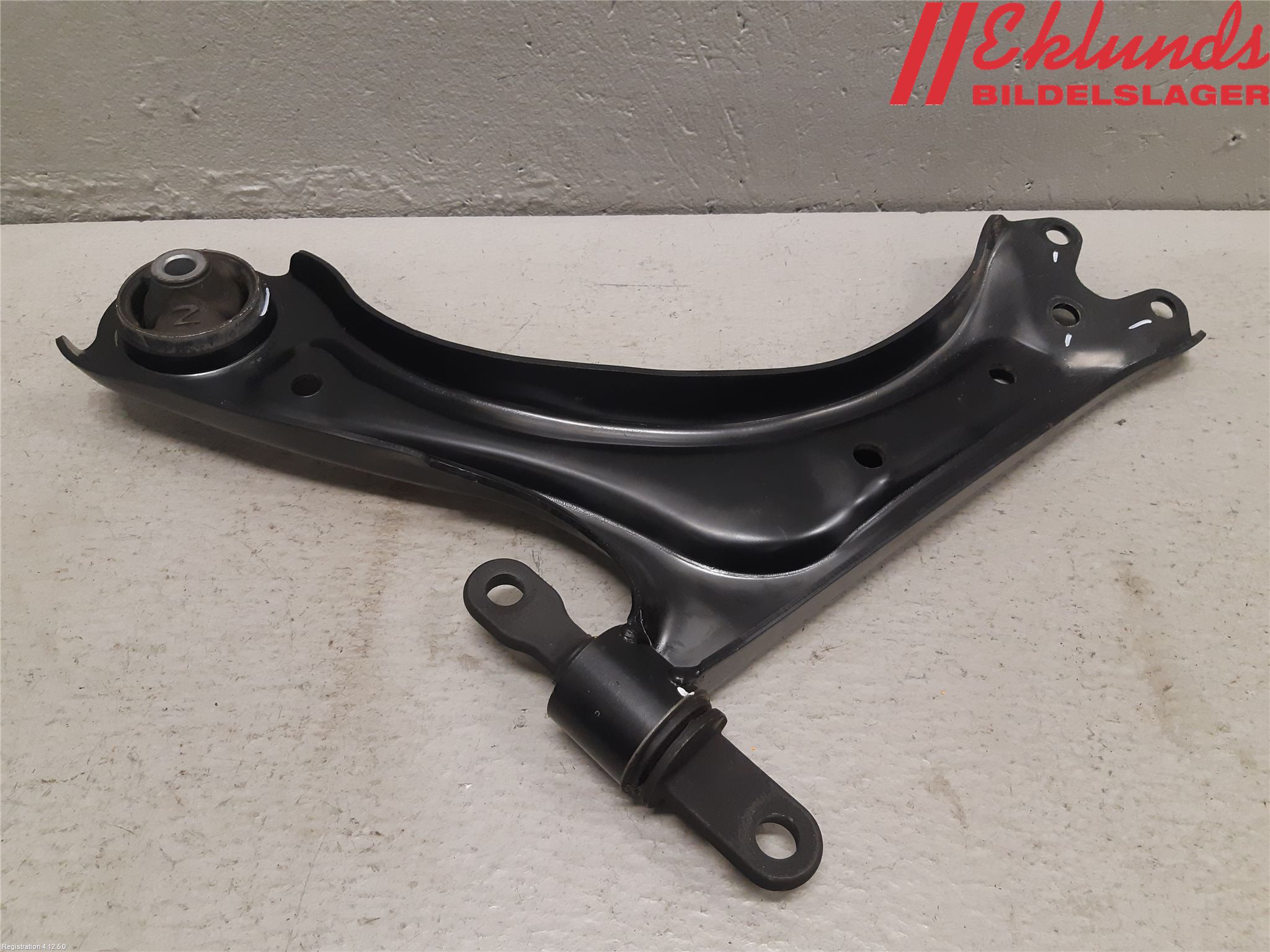 Hyundai TUCSON 05- Bärarm Fram Undre Hö