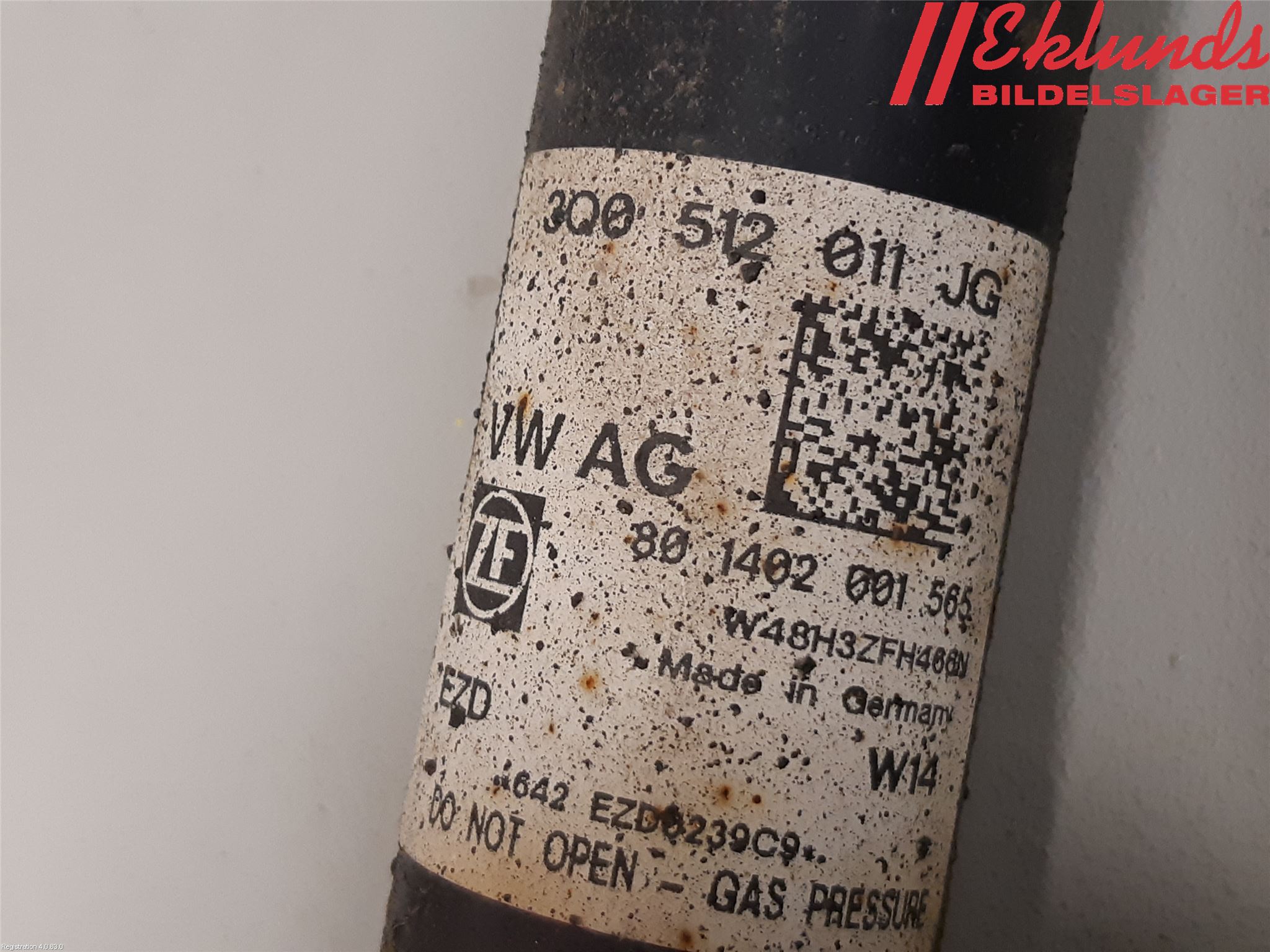 Volkswagen VW PASSAT 15-19 Stötdämpare Bak
