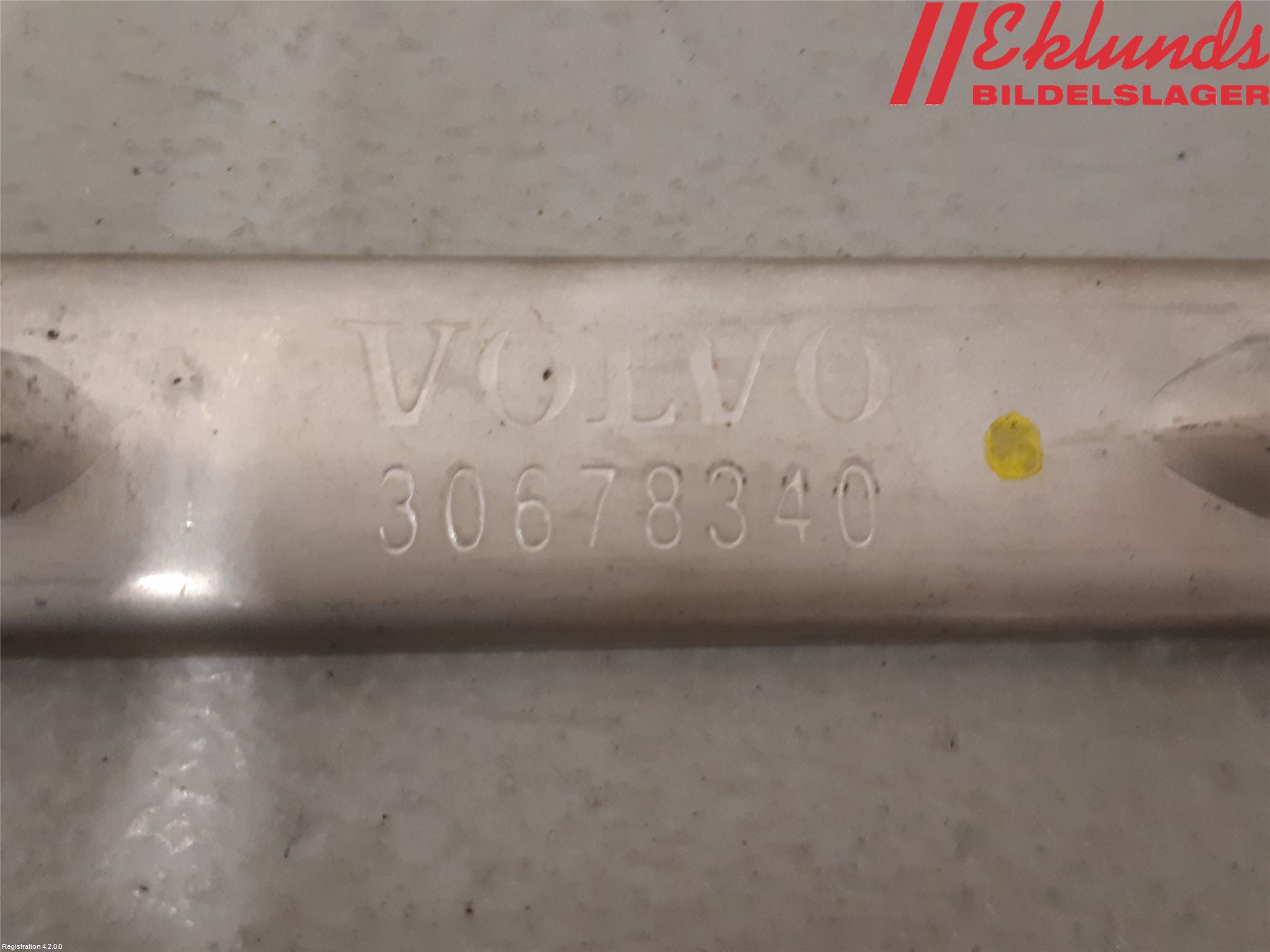 Volvo S80 07-13 Strålkast Fästsarg