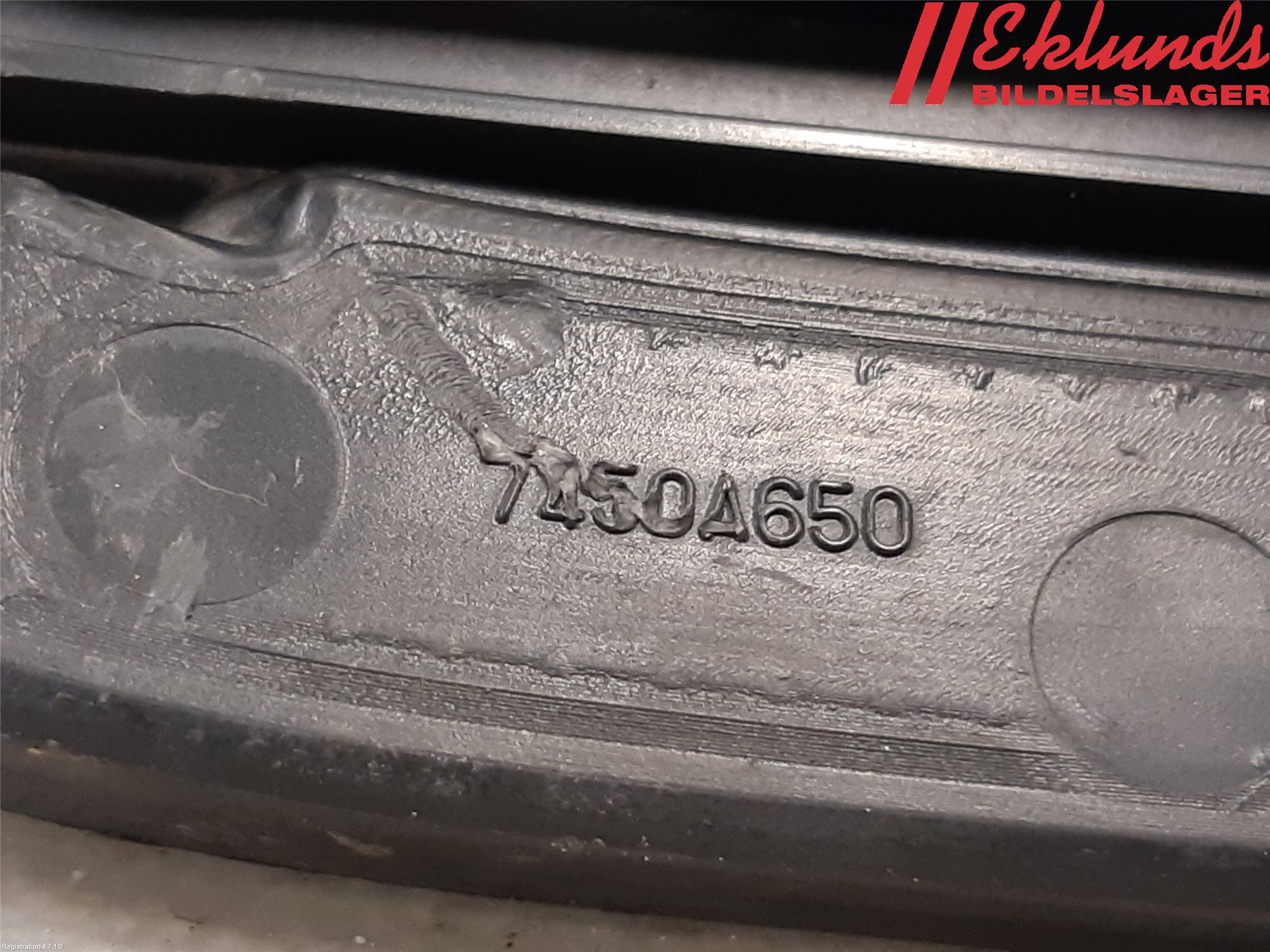 Mitsubishi LANCER 07-14 Stöt Utfyllnad-List-Grill