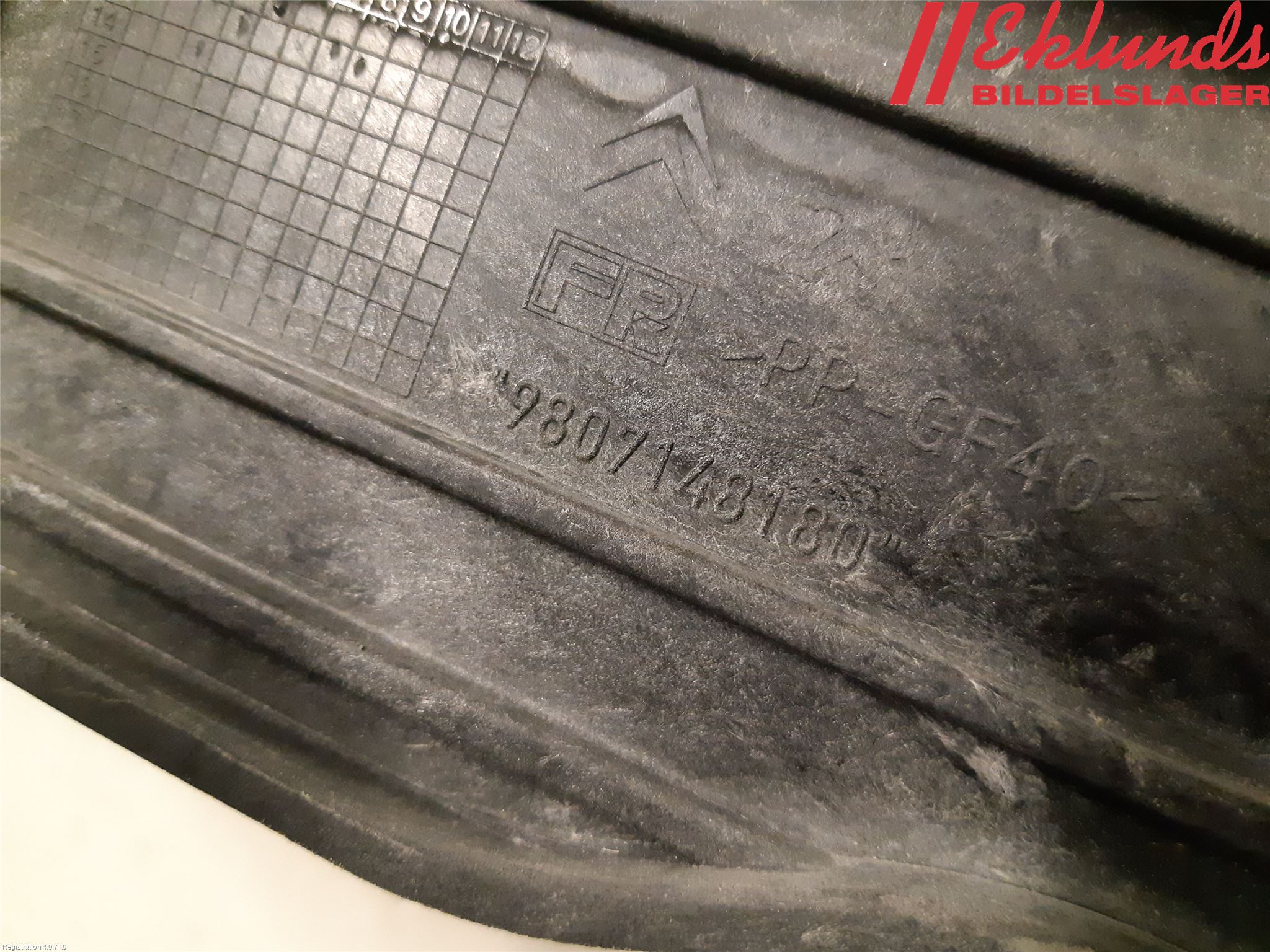 Peugeot 308 14-21 Kylarfäste-Ram-Balk