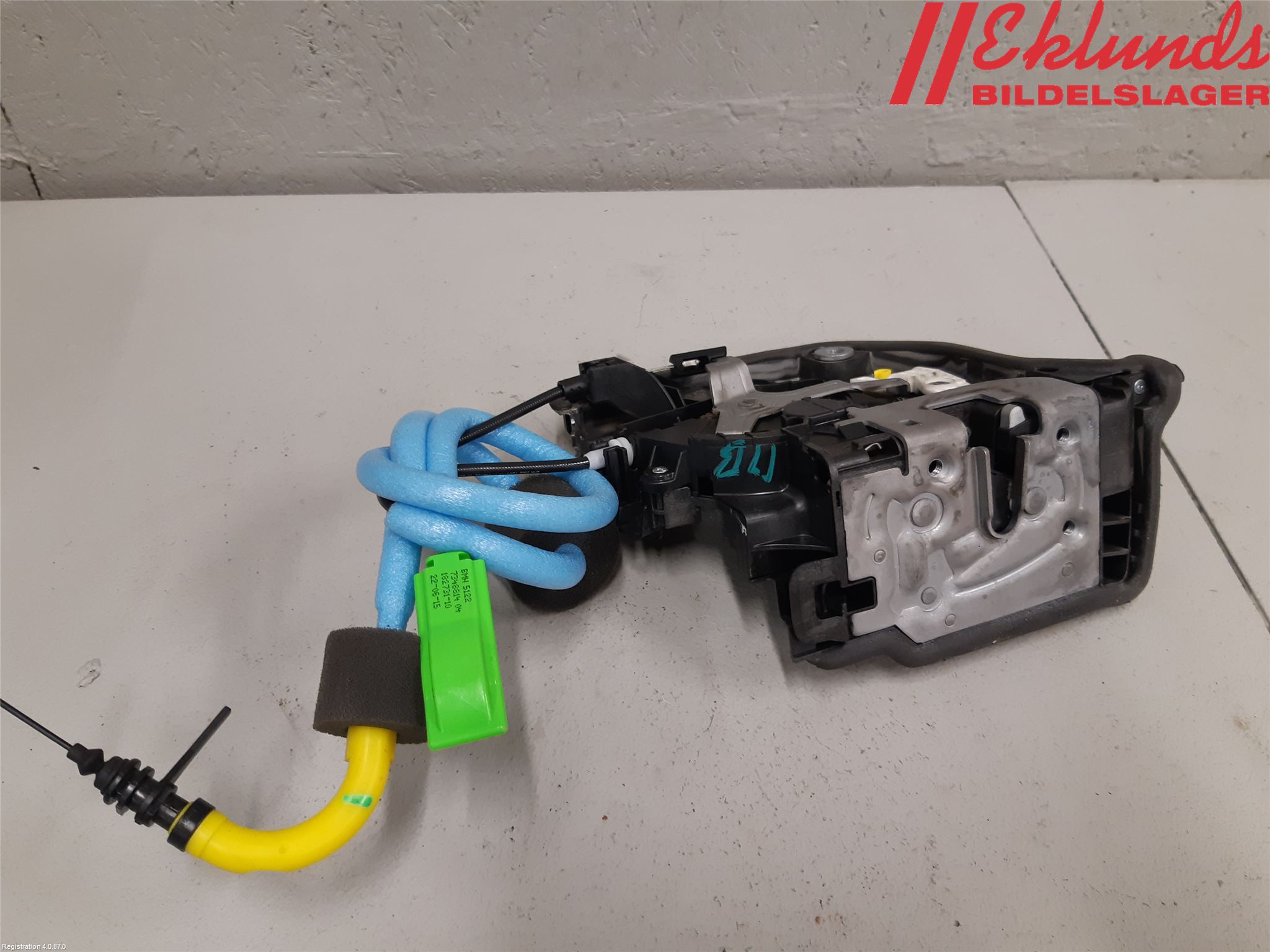 BMW 2 F45 Active Tourer 14-21 Låskista-Dörrlås