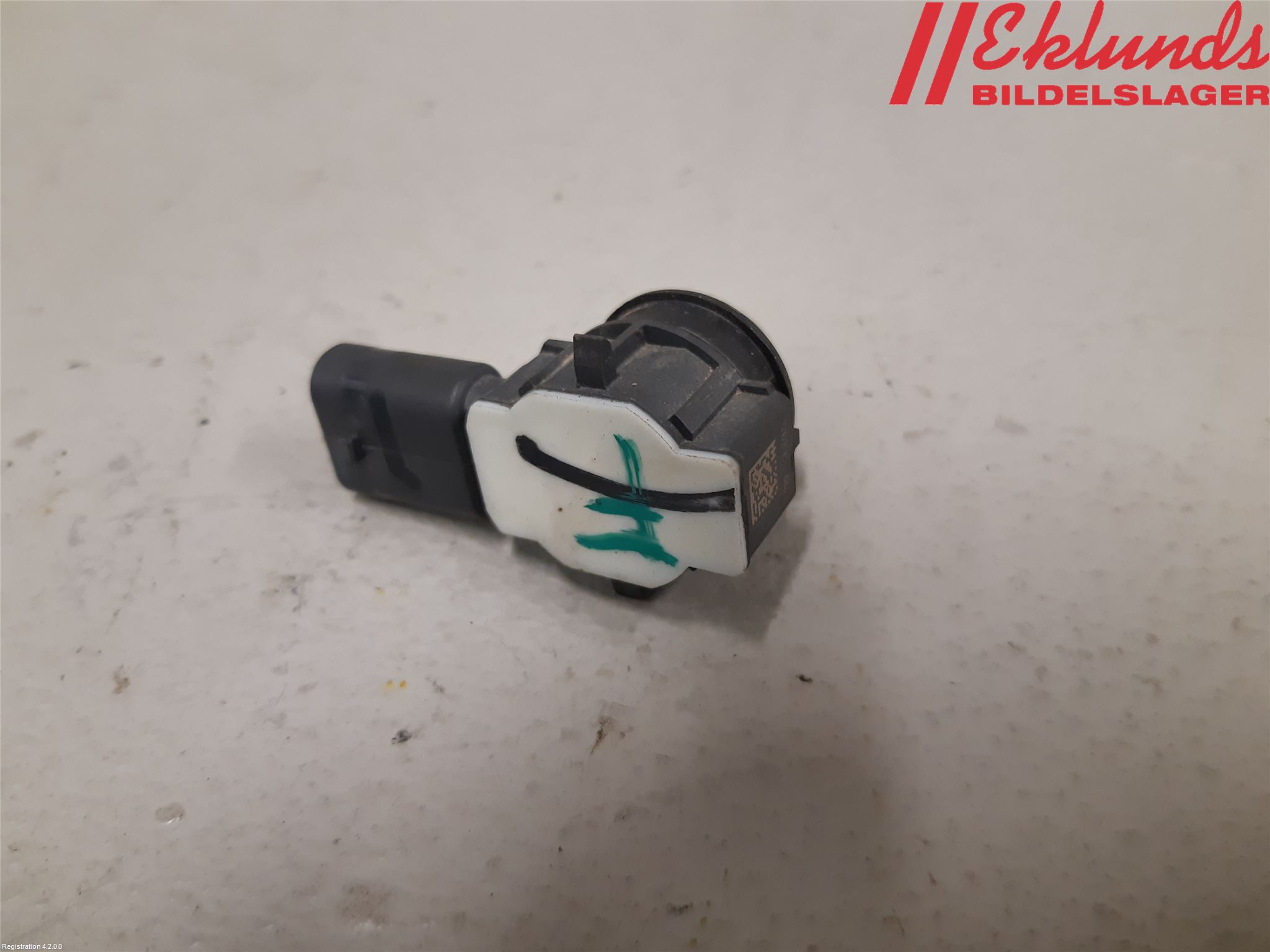 BMW 1 F20/F21 11-19 Parkeringshjälp Frontsensor