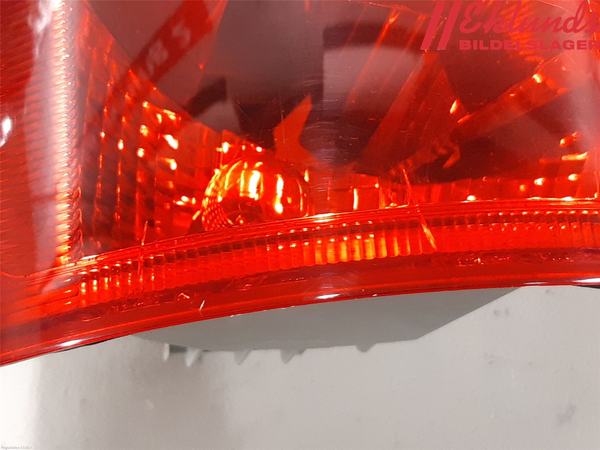 Ford TRANSIT CONNECT 09-13 Bakljus Vänster