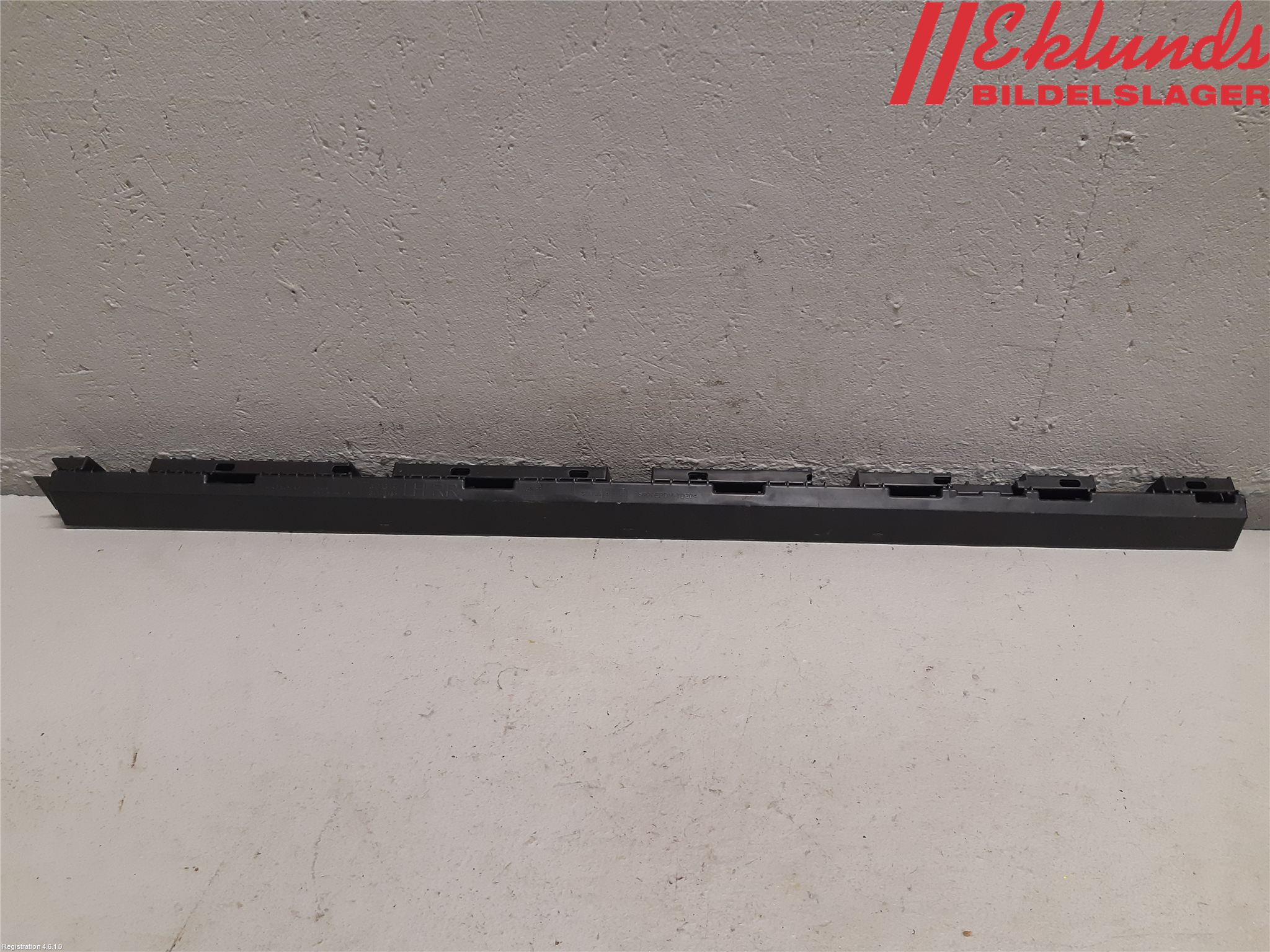 Volvo XC90/RECHARGE 16- Sidokjol Vä