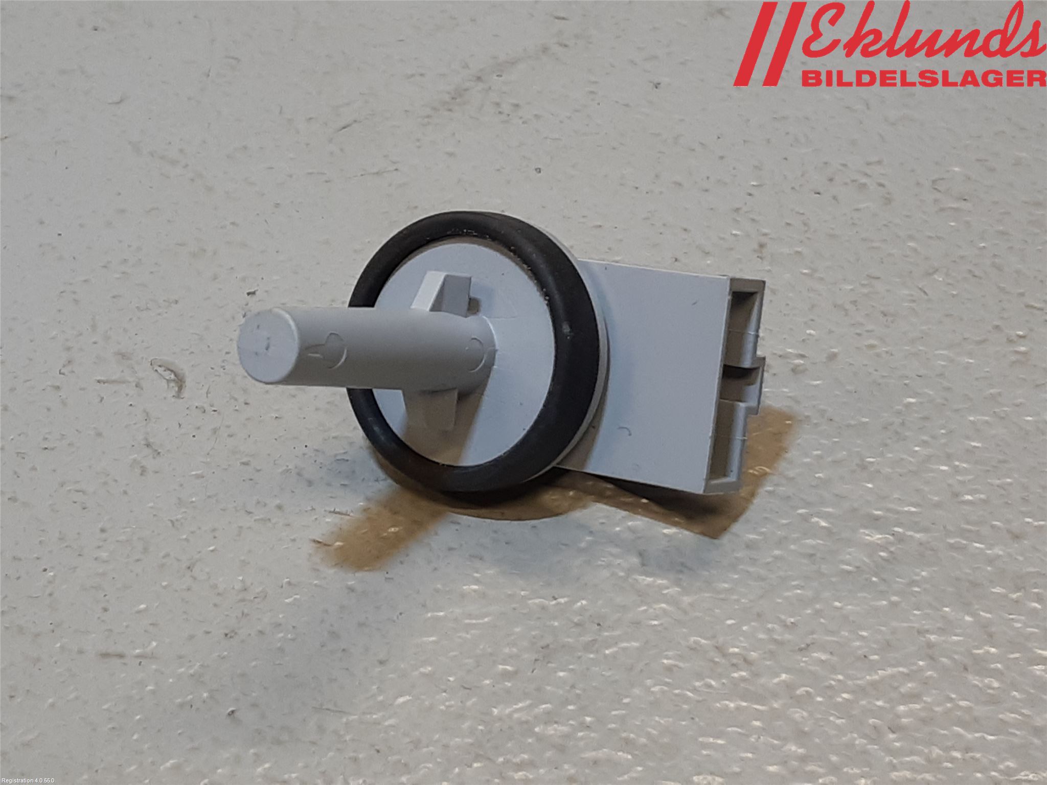 Volkswagen VW AMAROK 2H 10-22 Givare Temp Vatten