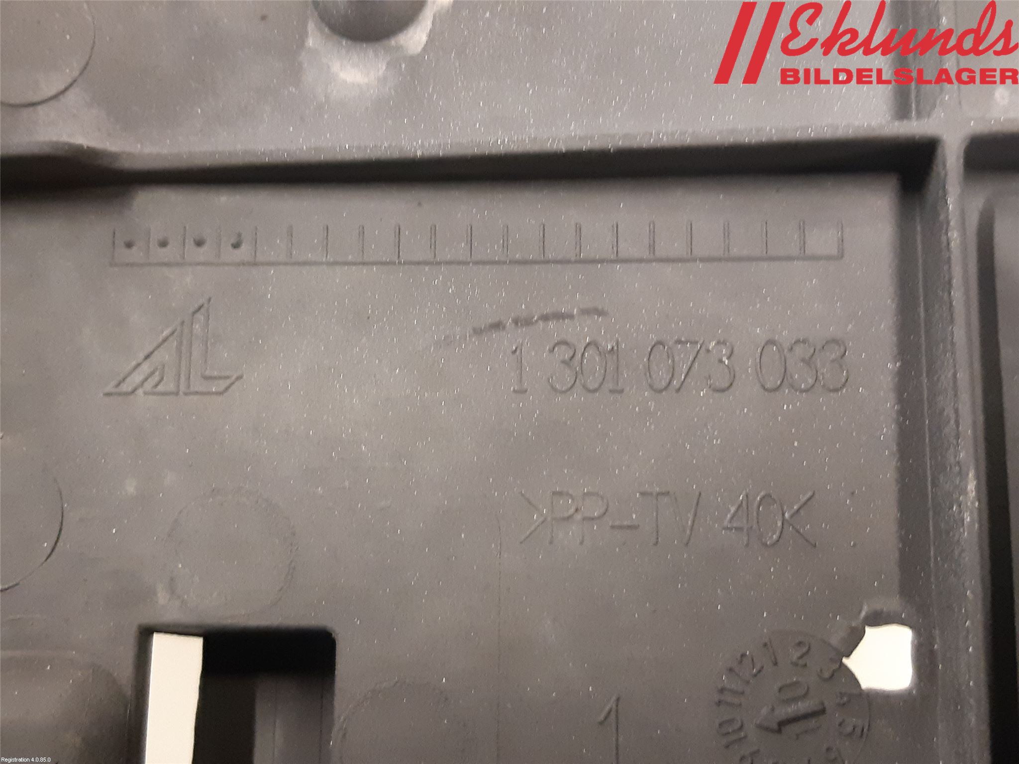 Audi A4/S4 08-11 Strålkast Fästsarg