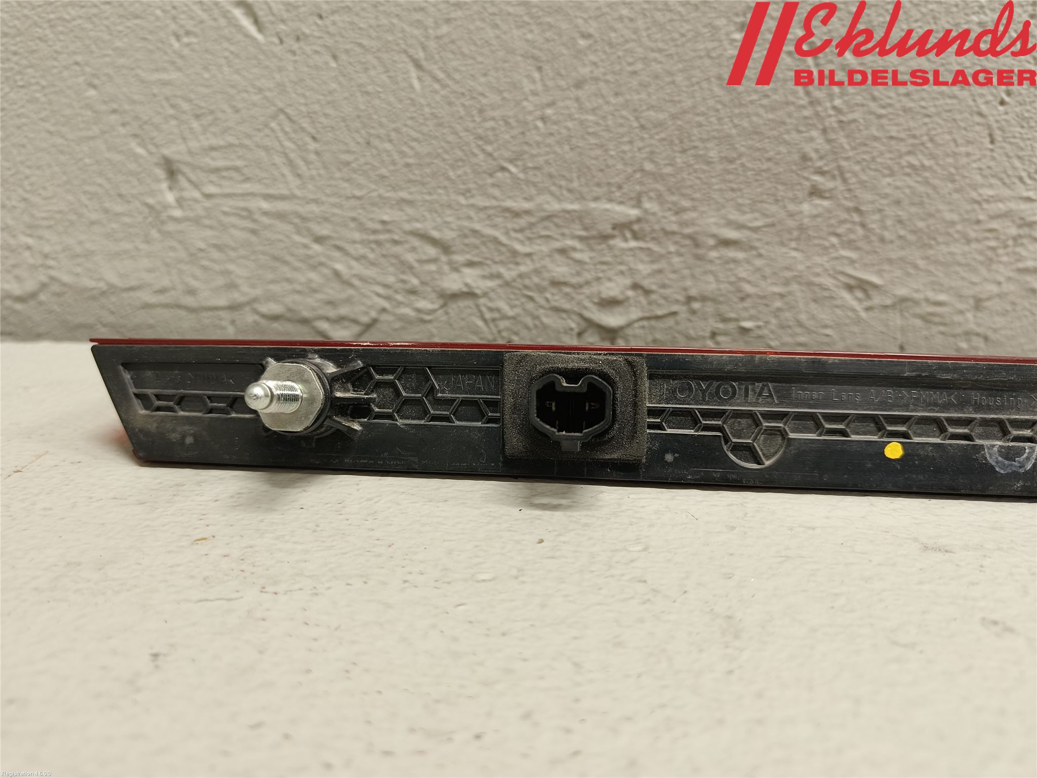 Toyota COROLLA 19- Bromsljus Bakruta