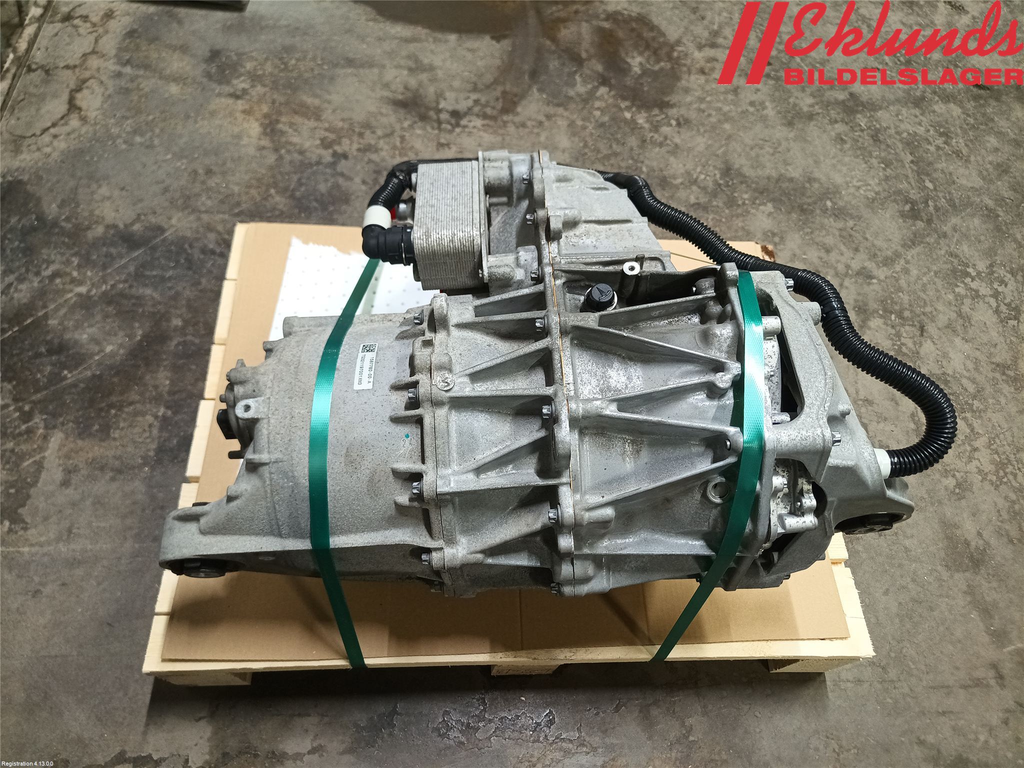 Tesla MODEL 3 17- Motor Elektrisk Bak