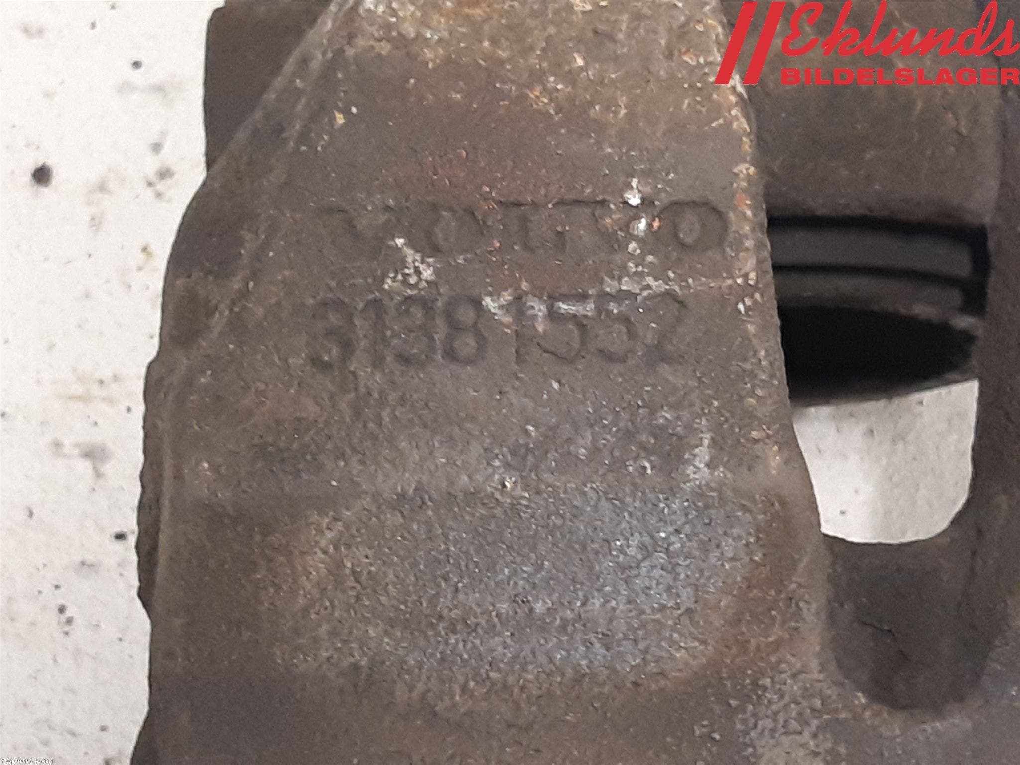 Volvo V90 17->> Bromsok Fram Höger