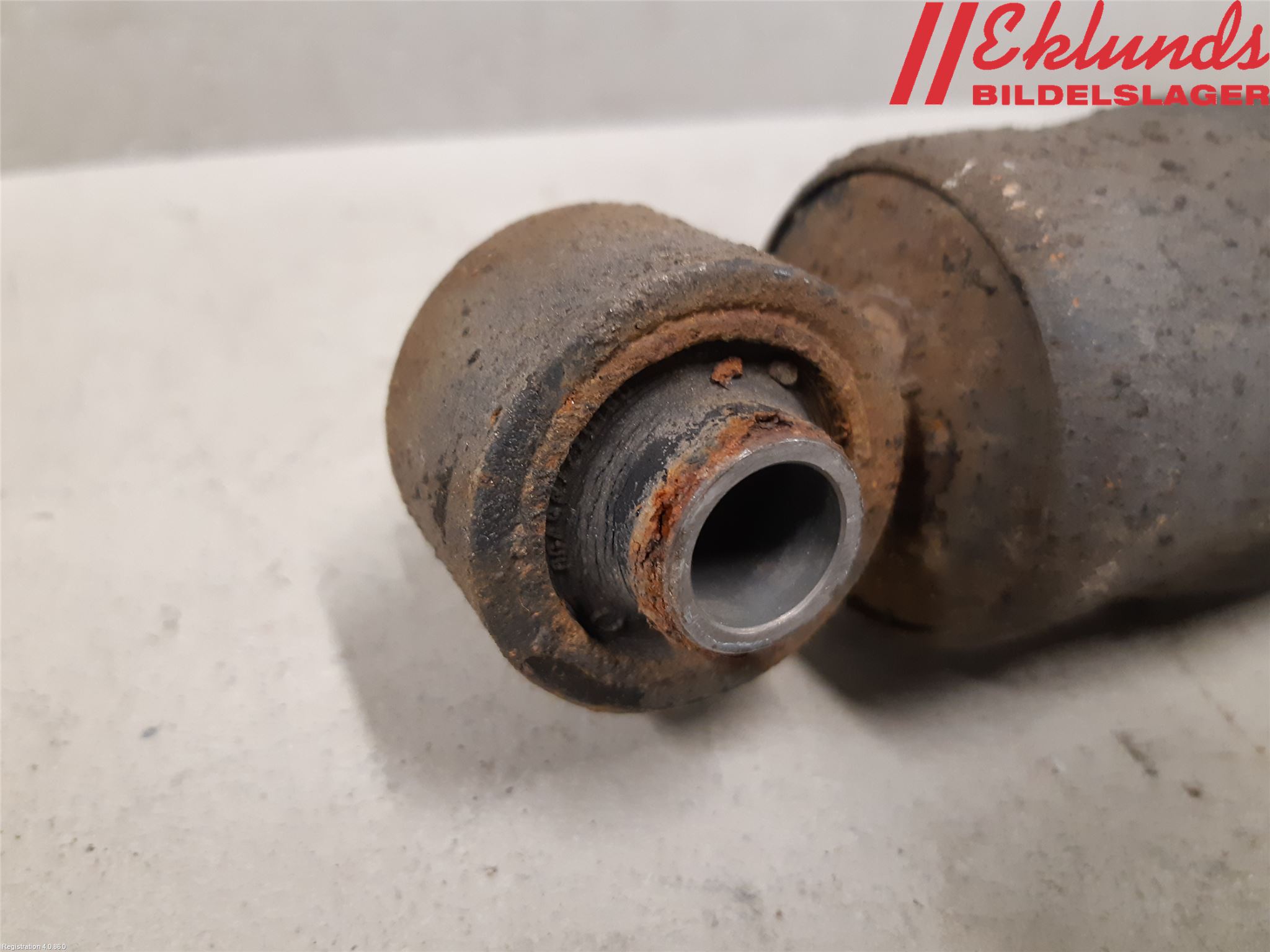 Hyundai H-1/STAREX 08-21 Stötdämpare Bak