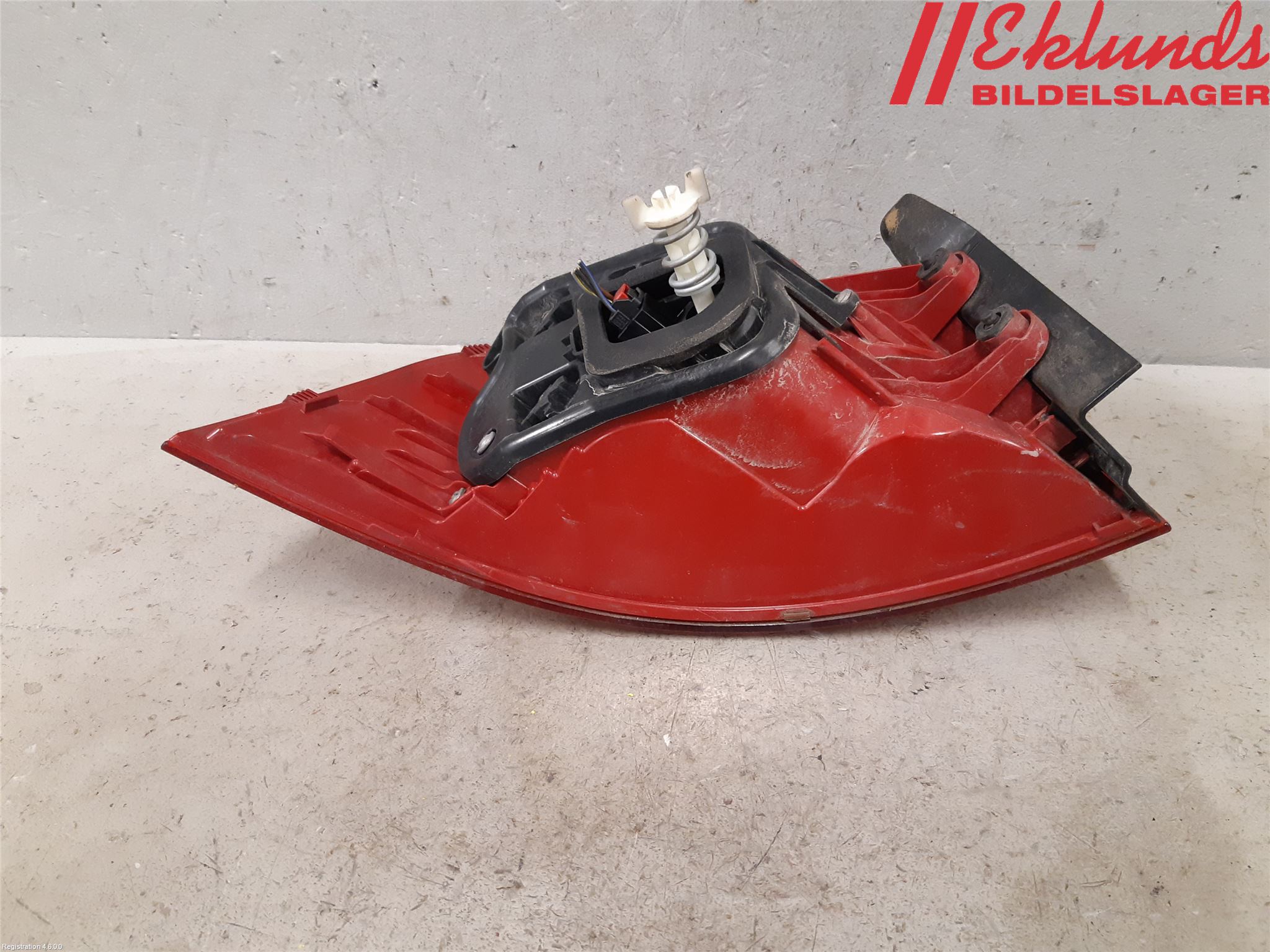 Volkswagen VW PASSAT 11-14 Bakljus Höger