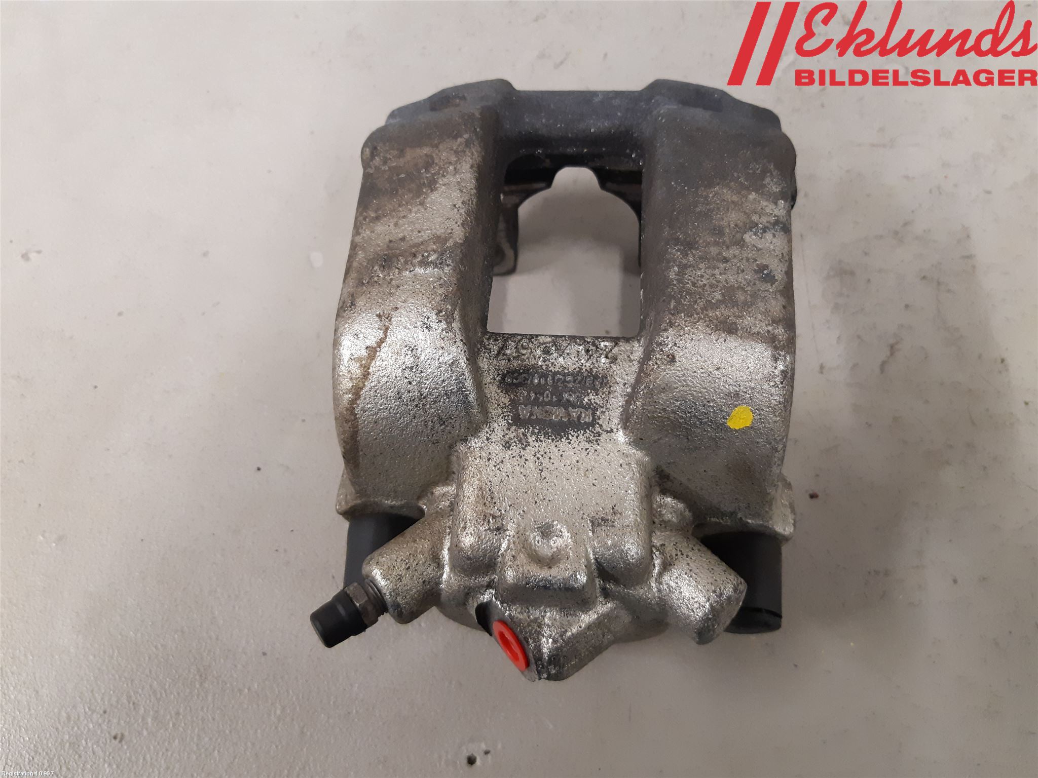 BMW 3 F30/F31/F80 12-19 Bromsok Fram Höger