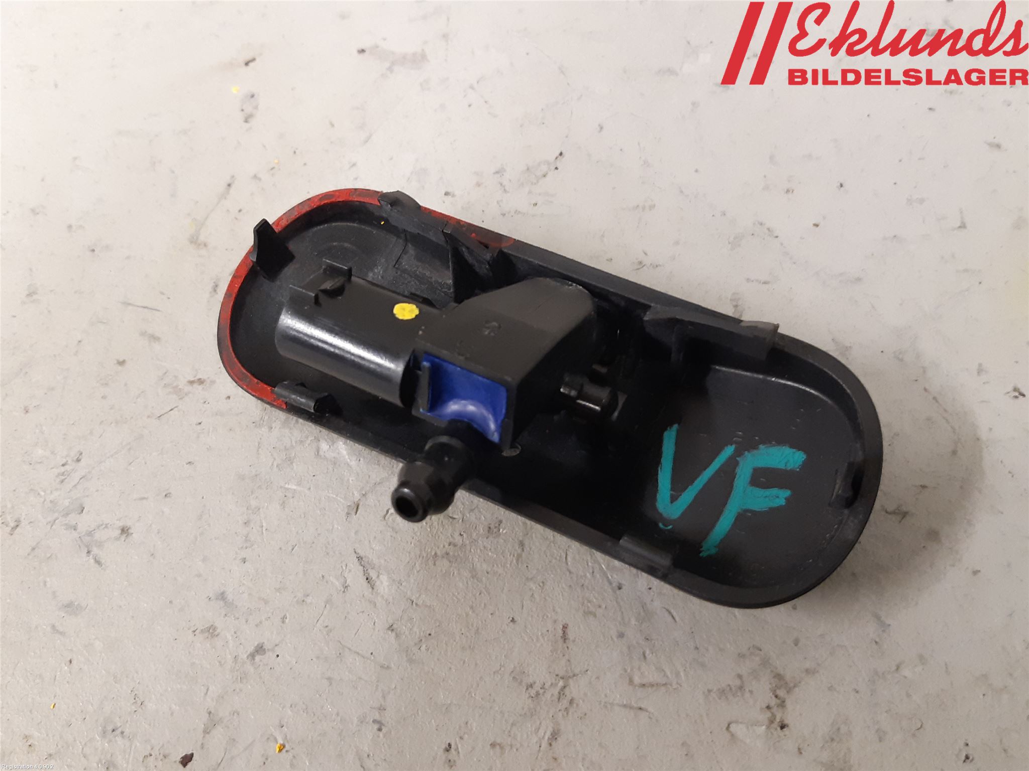 Volkswagen VW GOLF VI 09-13 Spolarmunstycke Rutor