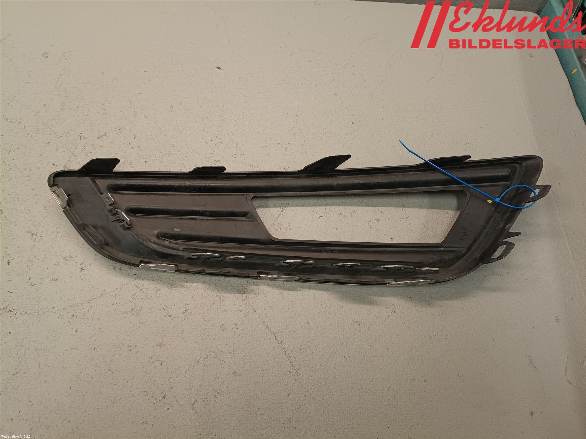 Ford FOCUS 15-18 Dimljussarg Fram