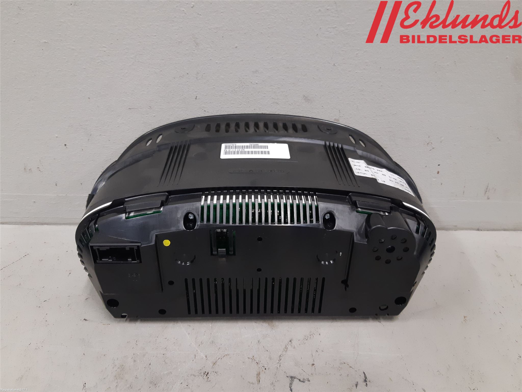 BMW X6 E71/E72   08-14 Instrument Komb