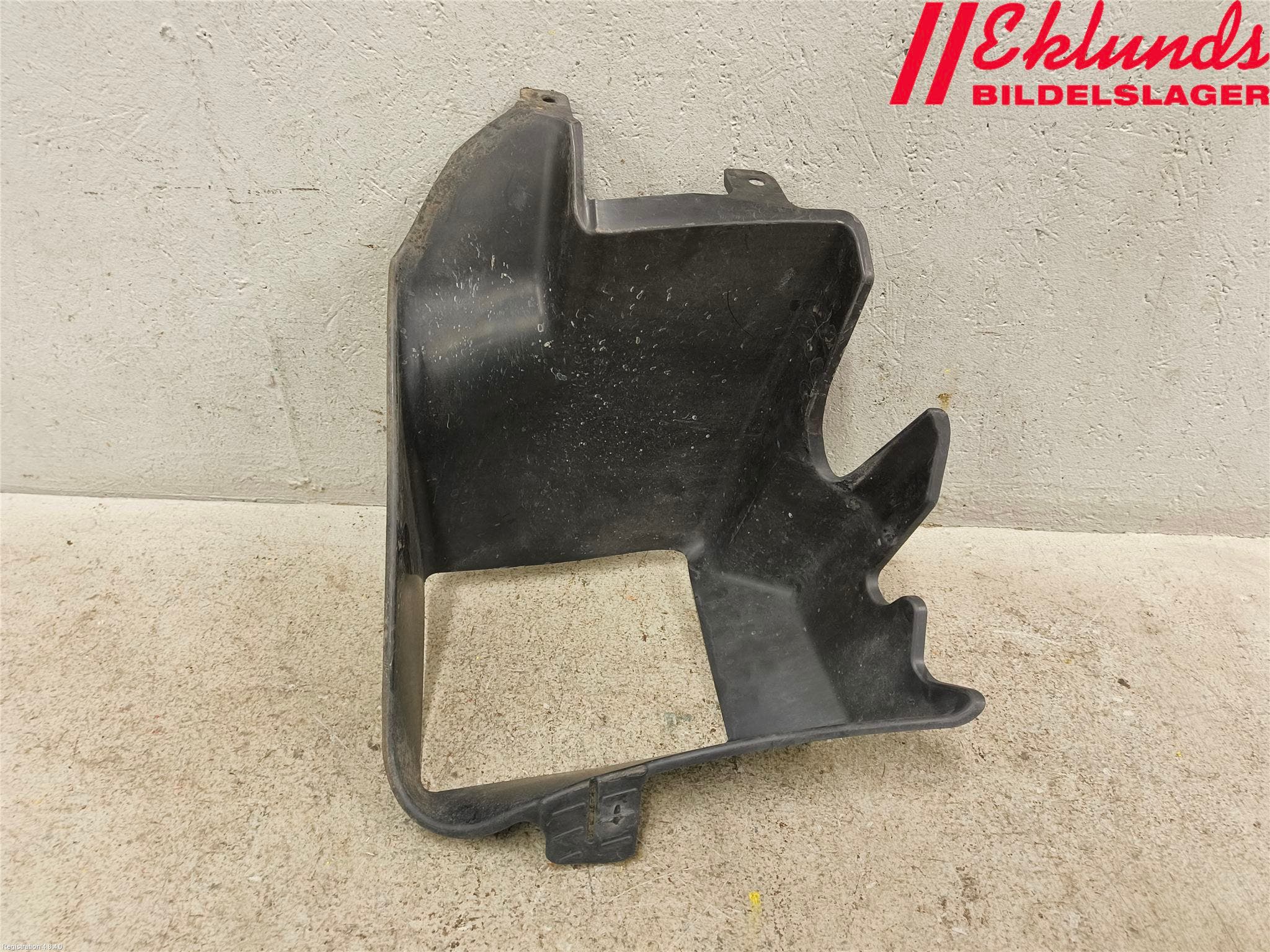 Mitsubishi OUTLANDER 07-12 Deflektor Plåt-Plast Kylning