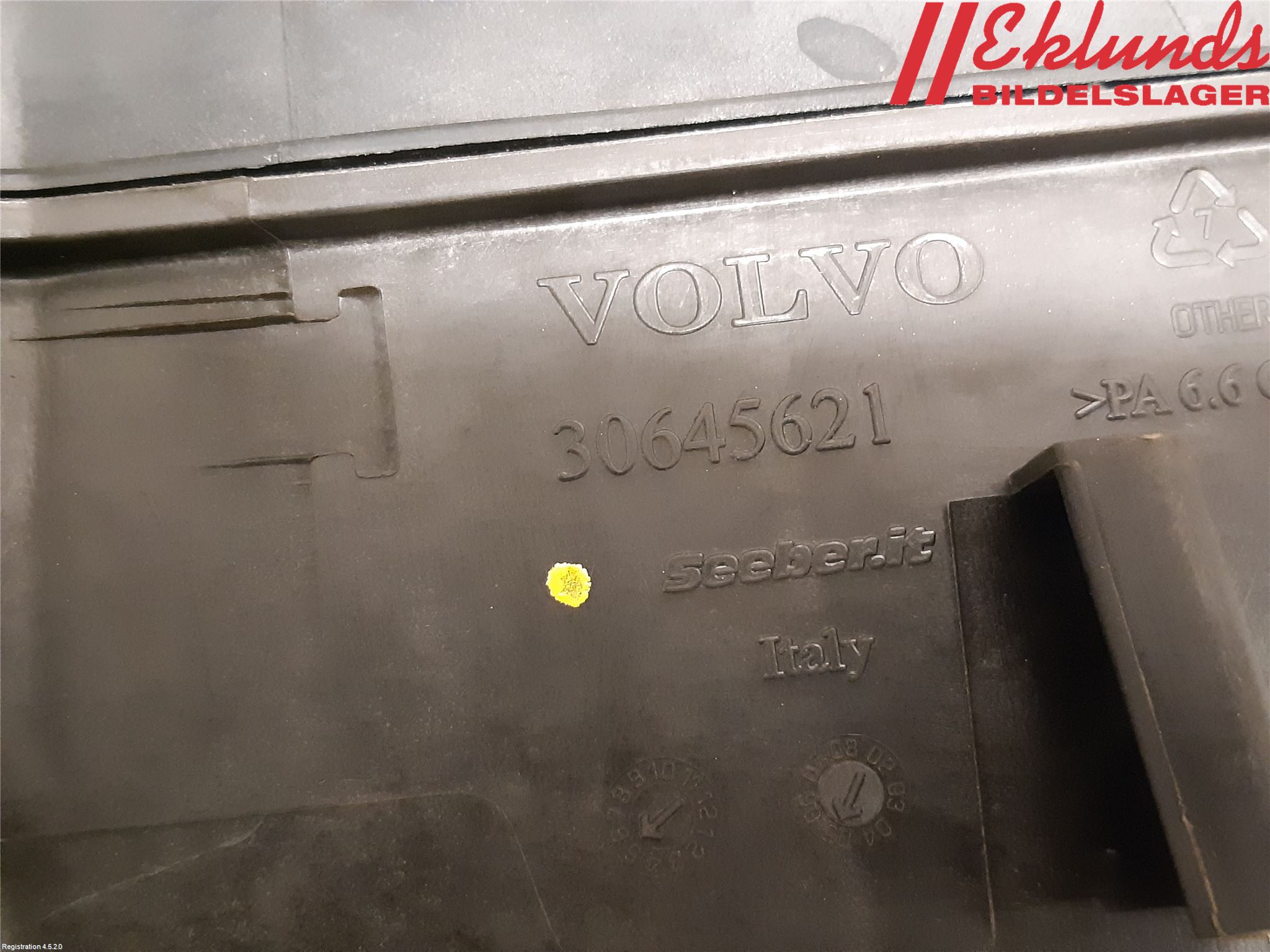 Volvo V70 05-08 Styrservooljebehållare