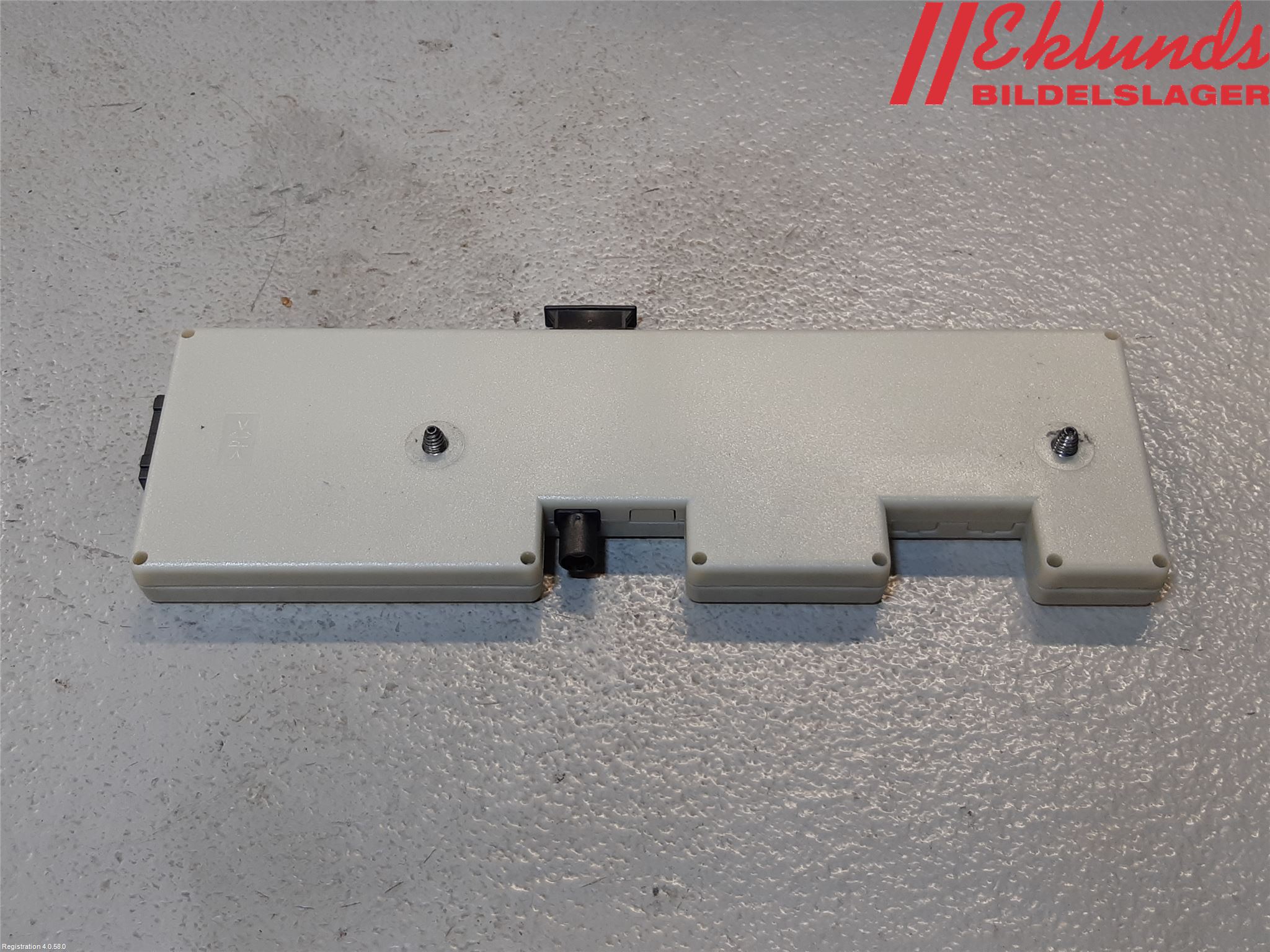 BMW 3 E90/91 SED/TOU 05-12 Antennförstärkare