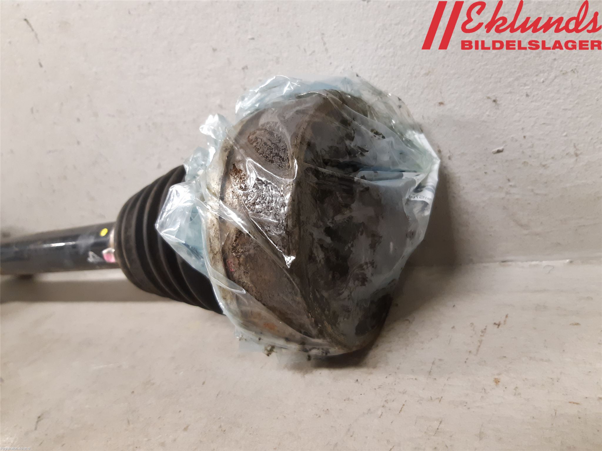 Volkswagen VW GOLF VI 09-13 Drivaxel Fram Vänster