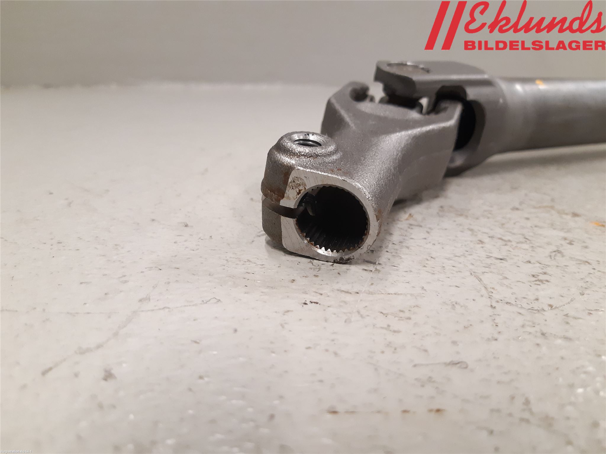 Toyota RAV4 13-18 Rattaxelknut