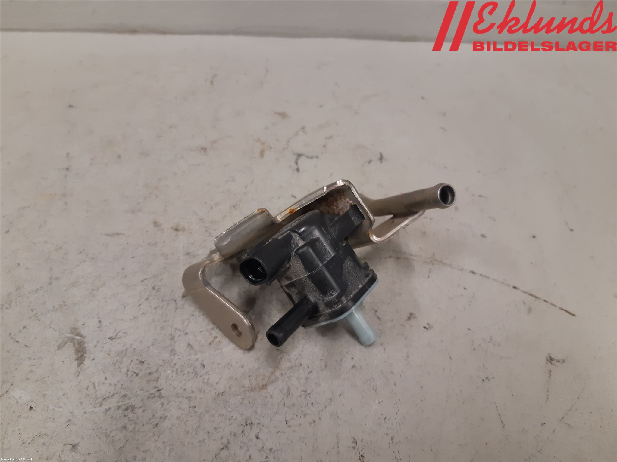 Toyota COROLLA 19- Vakuumventil