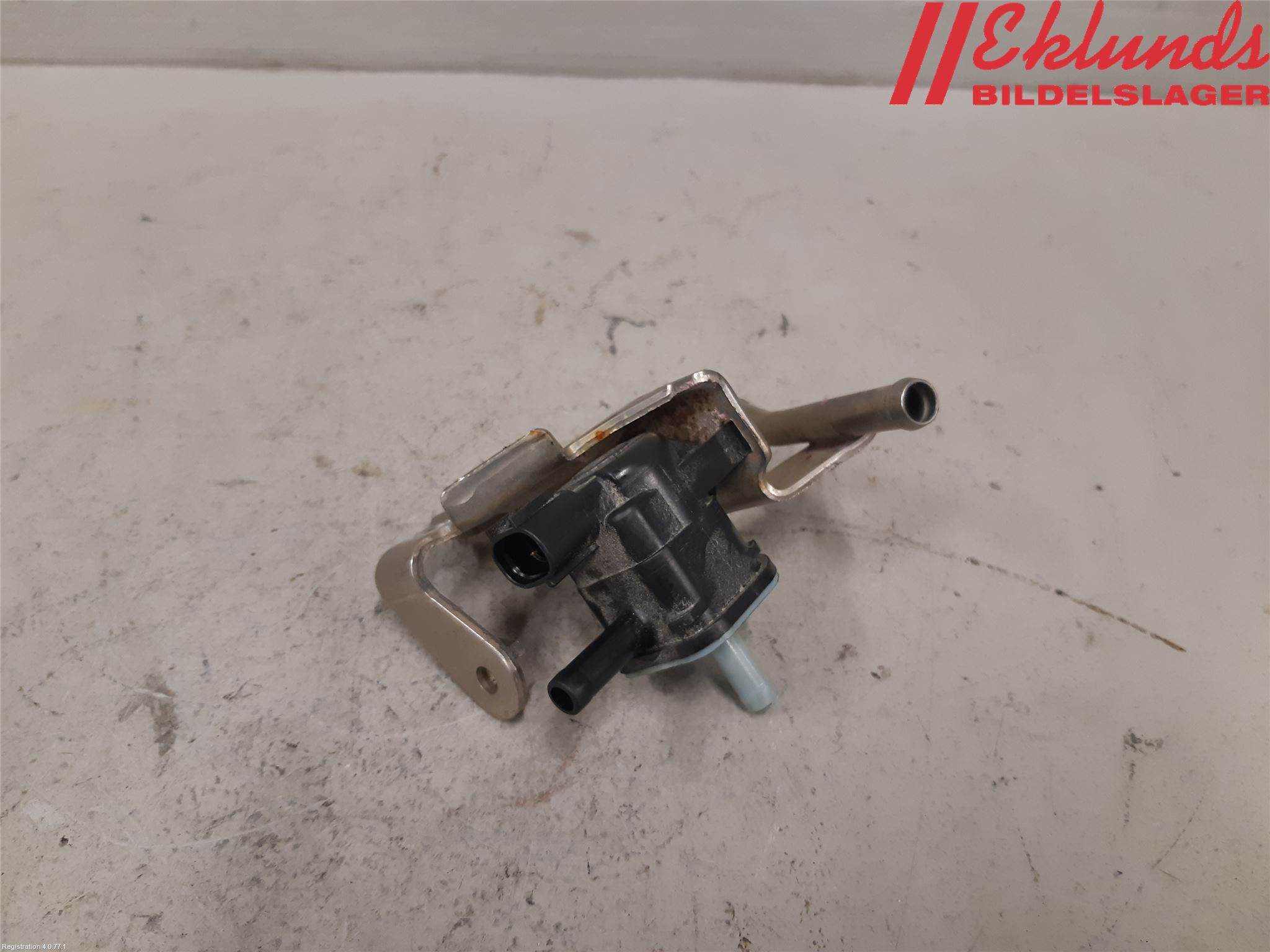 Toyota COROLLA 19- Vakuumventil