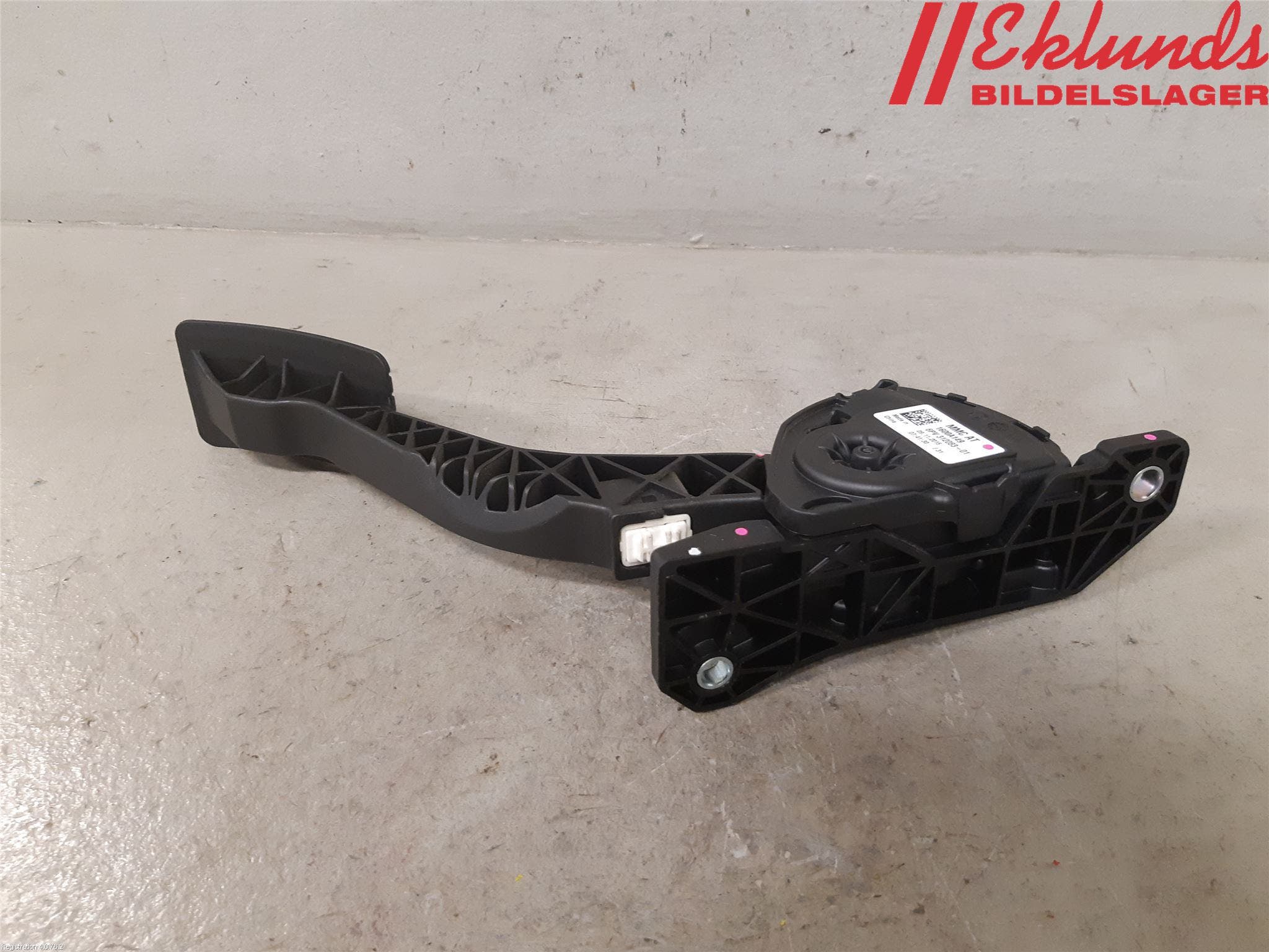 Mitsubishi L200 16-23 Gaspedal